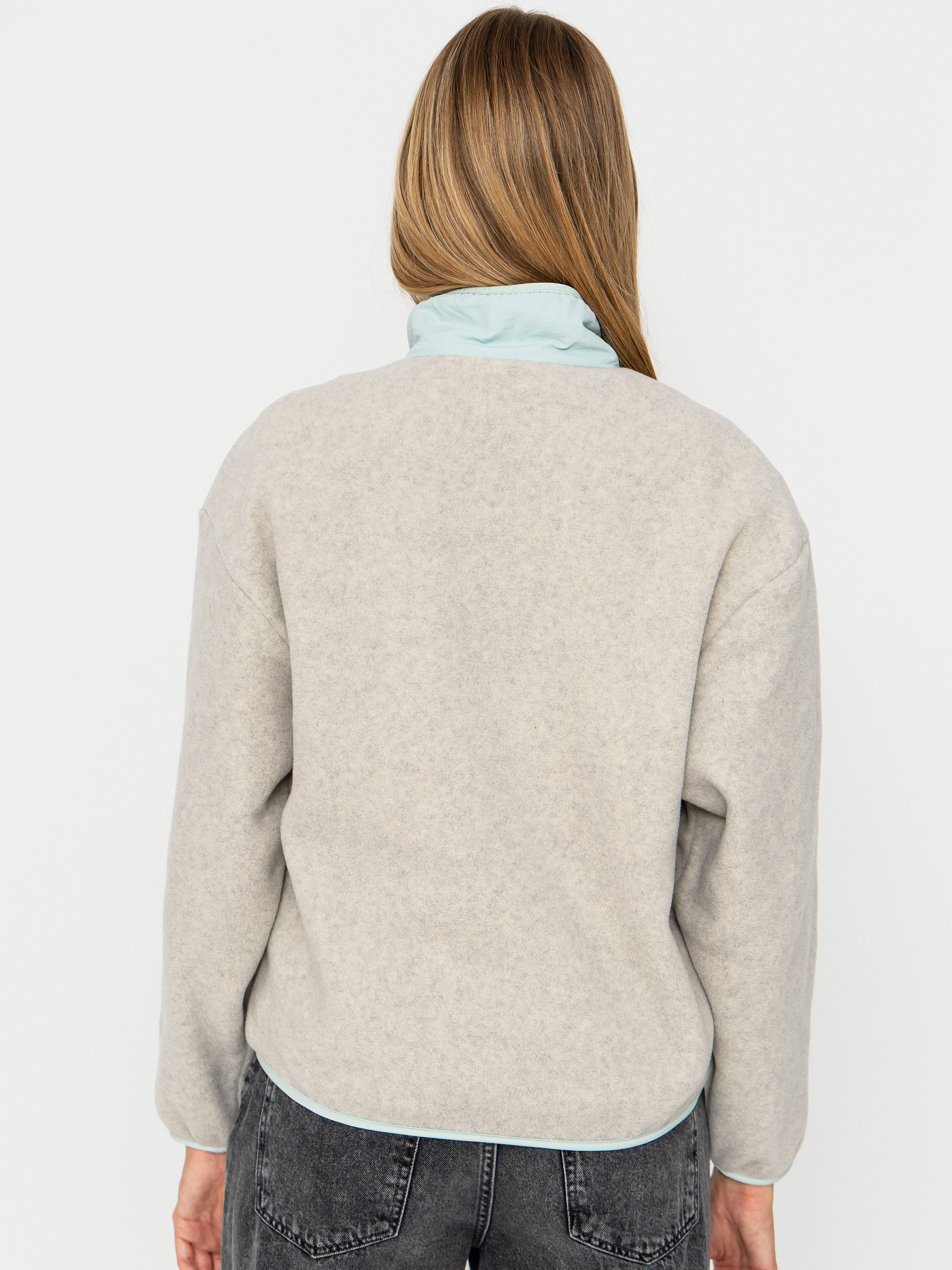 Womens Patagonia Synchilla Fleece  (oatmeal heather w/thin ice)