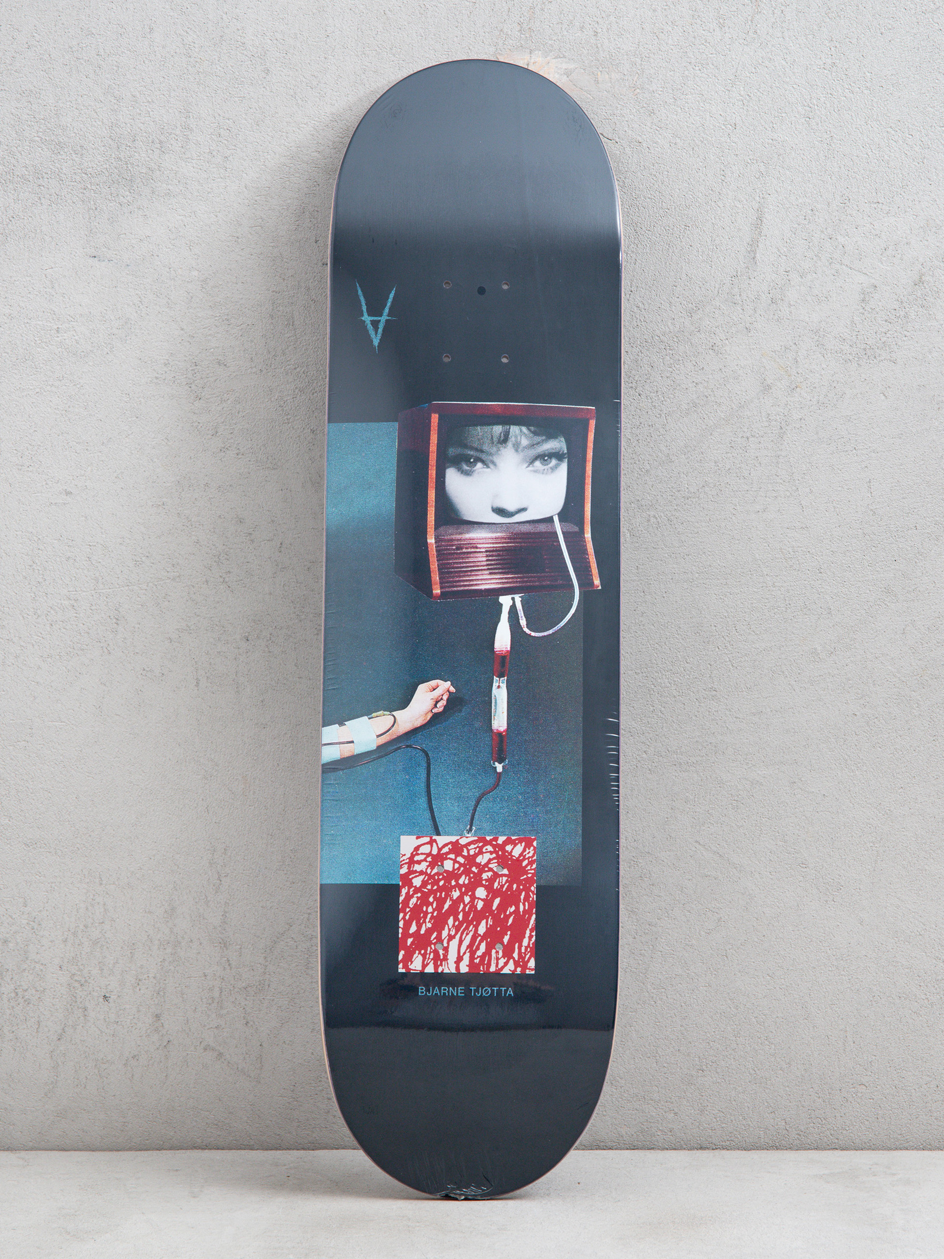Antiz Deck Bjarne Tjotta A Shape Medium
