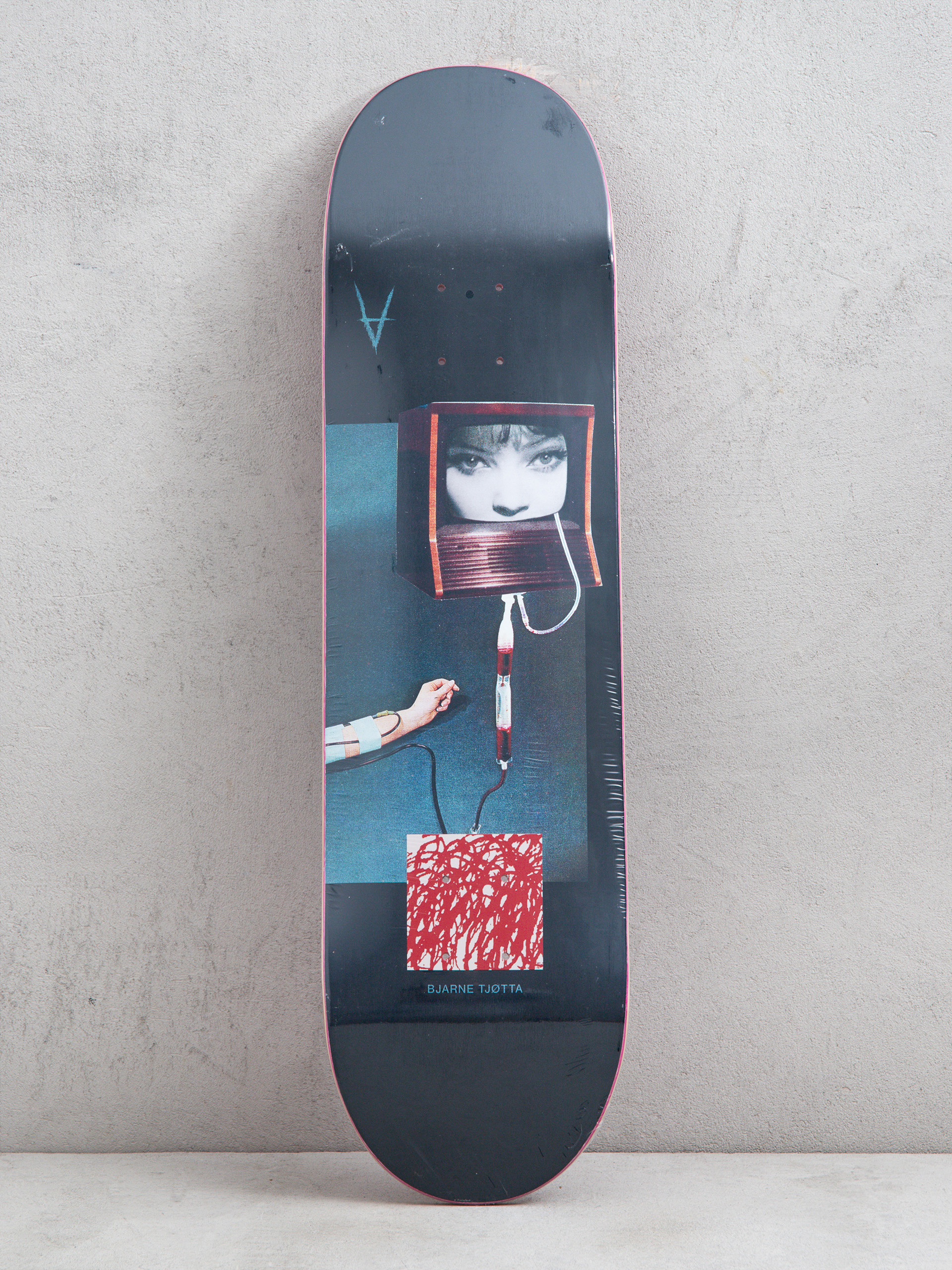Antiz Deck Bjarne Tjotta M Shape Deep