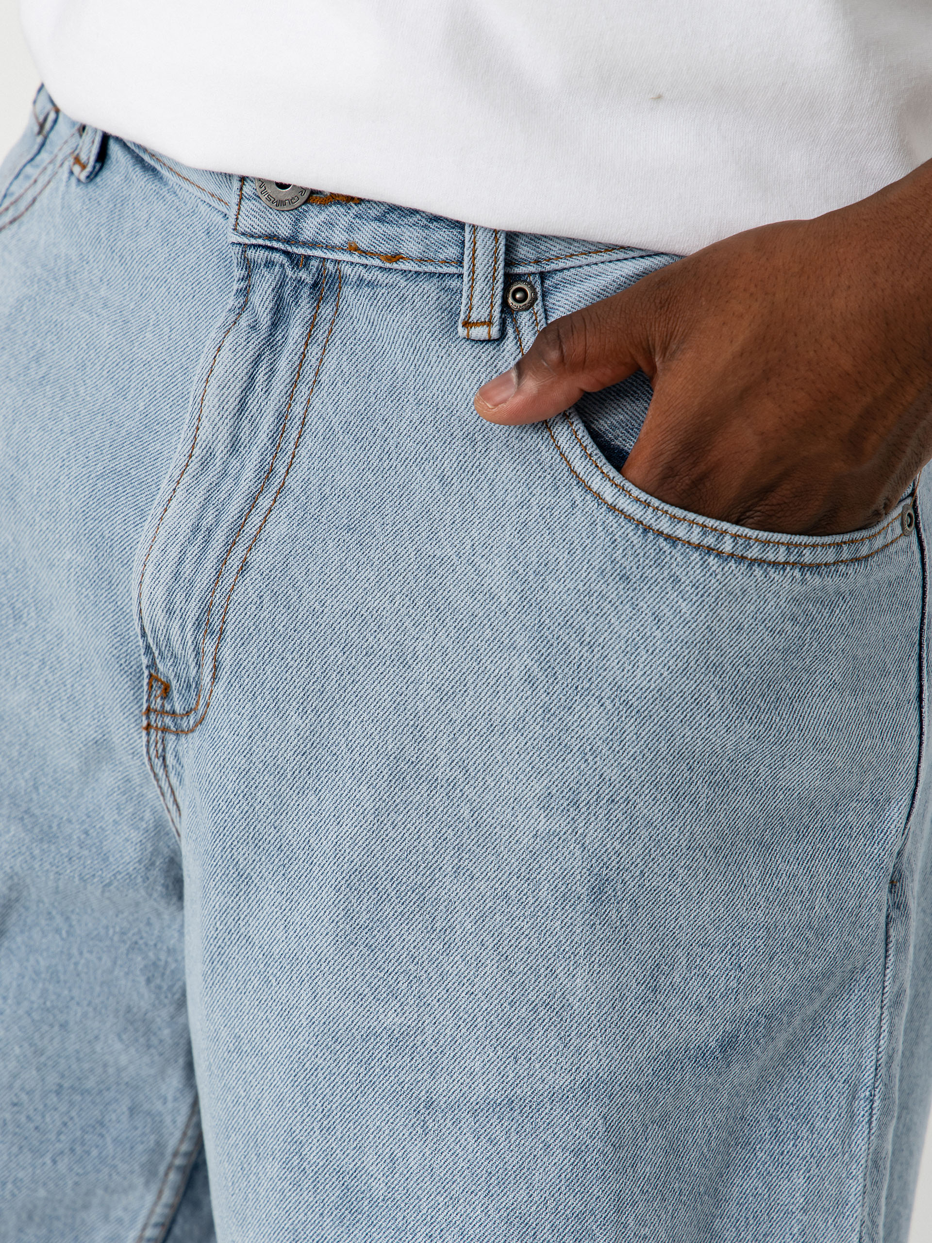 Quiksilver Baggy Denim Shorts (indigo light)