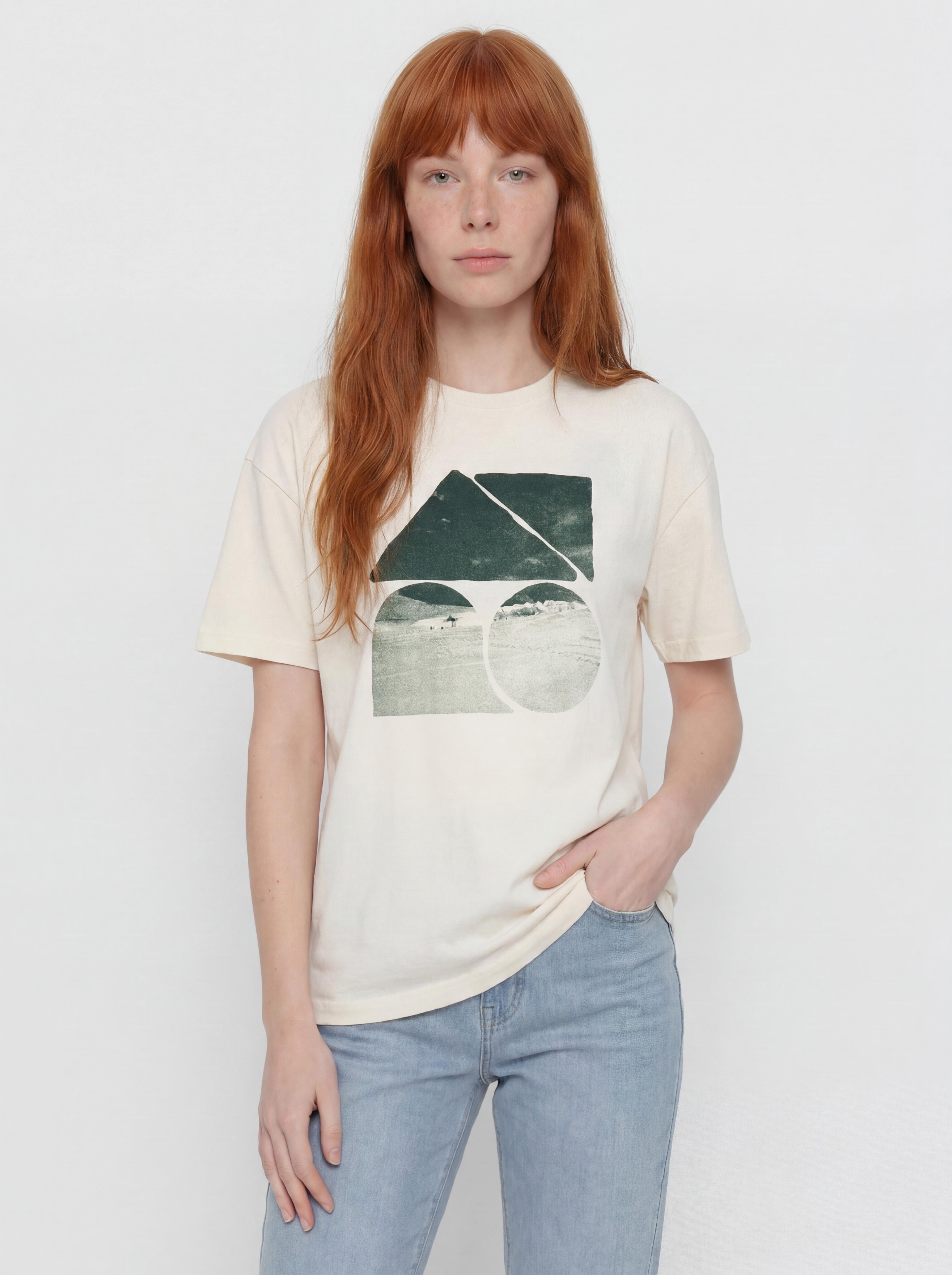 Patagonia T-Shirt Oversized Driftways Organic Wmn - white, beige Patagonia T-Shirt Oversized Driftways Organic Wmn - white, beige