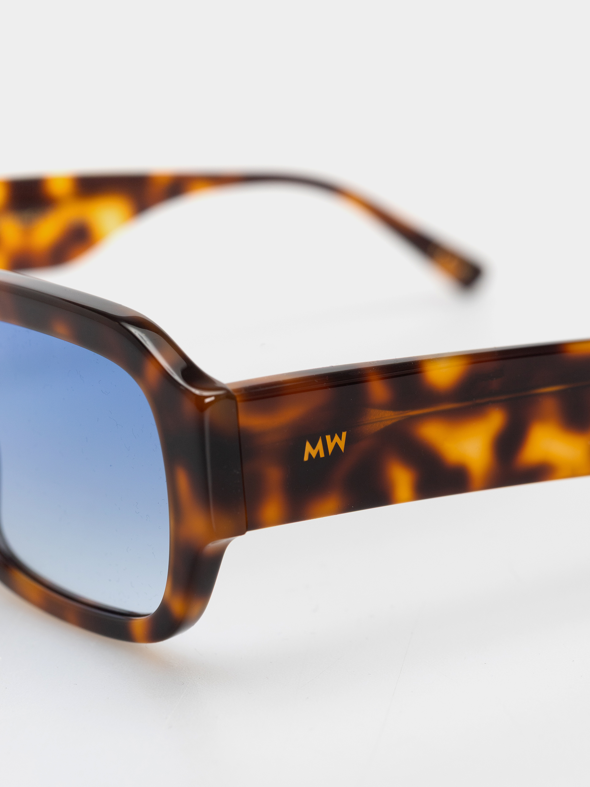MessyWeekend Sonnenbrille Downey (tortoise/blue)