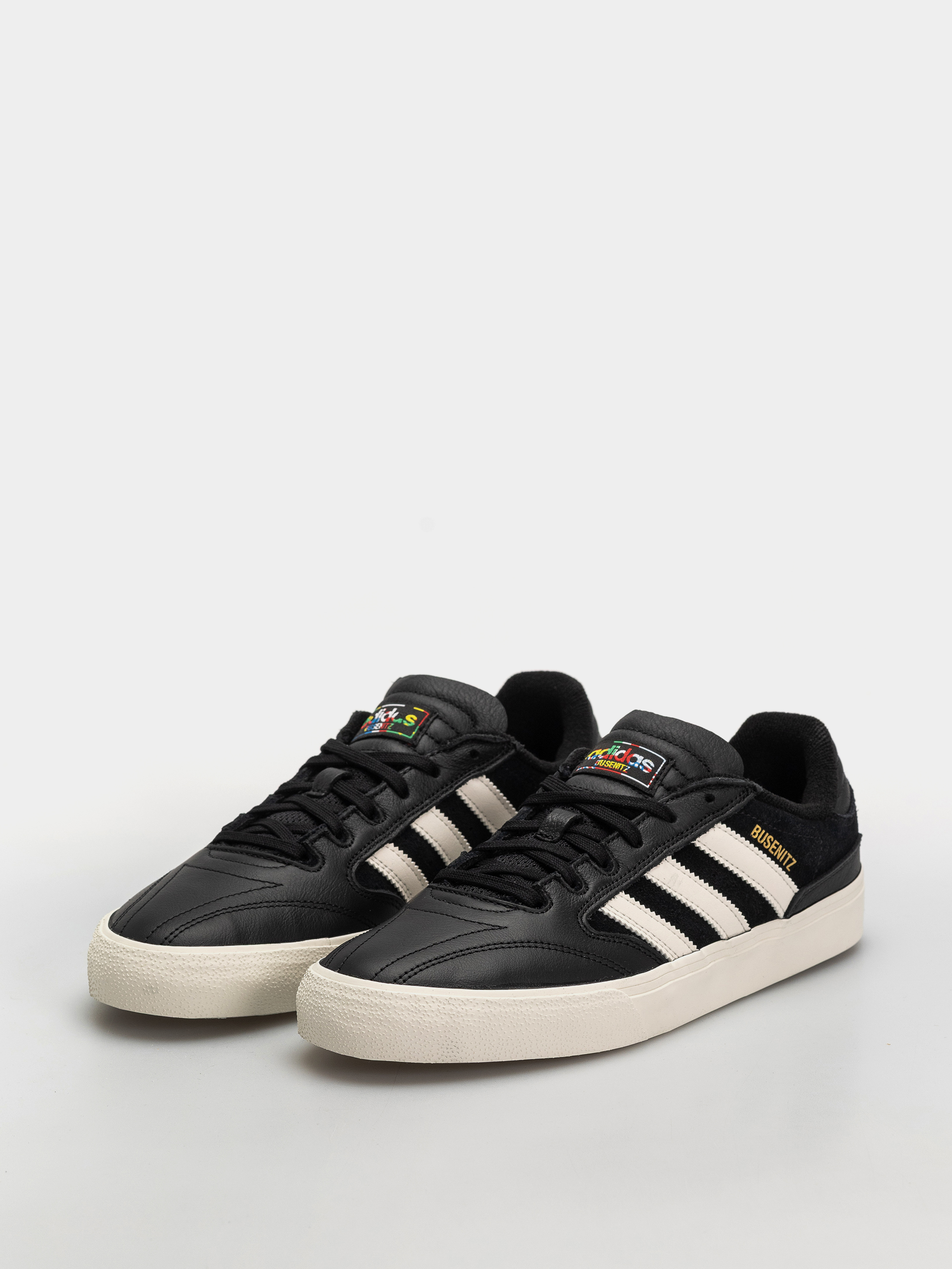adidas Busenitz Vulc II Schuhe (cblack/cwhite/goldmt)