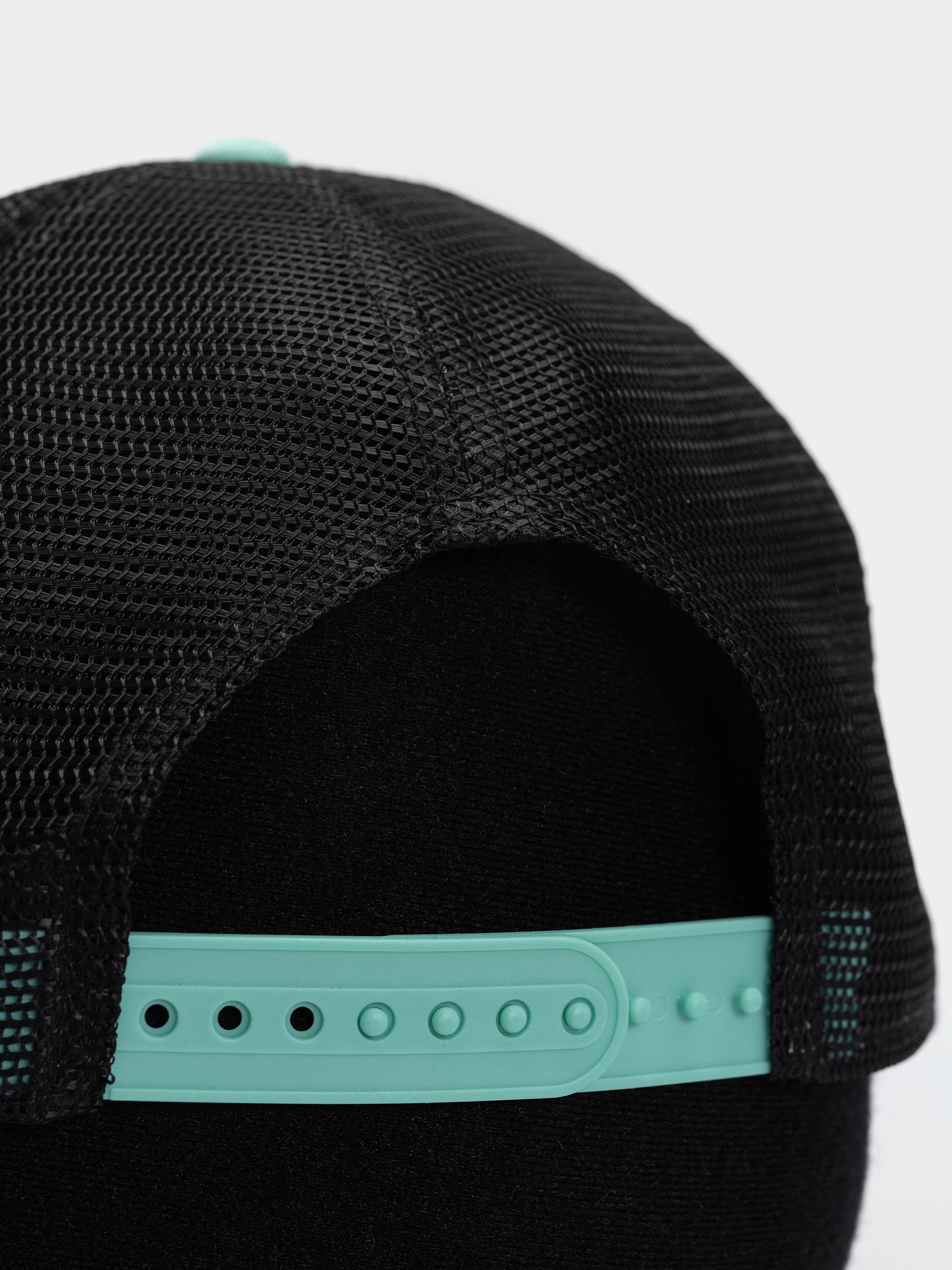 New Era Cap Location Patch Trucker (green/white)
