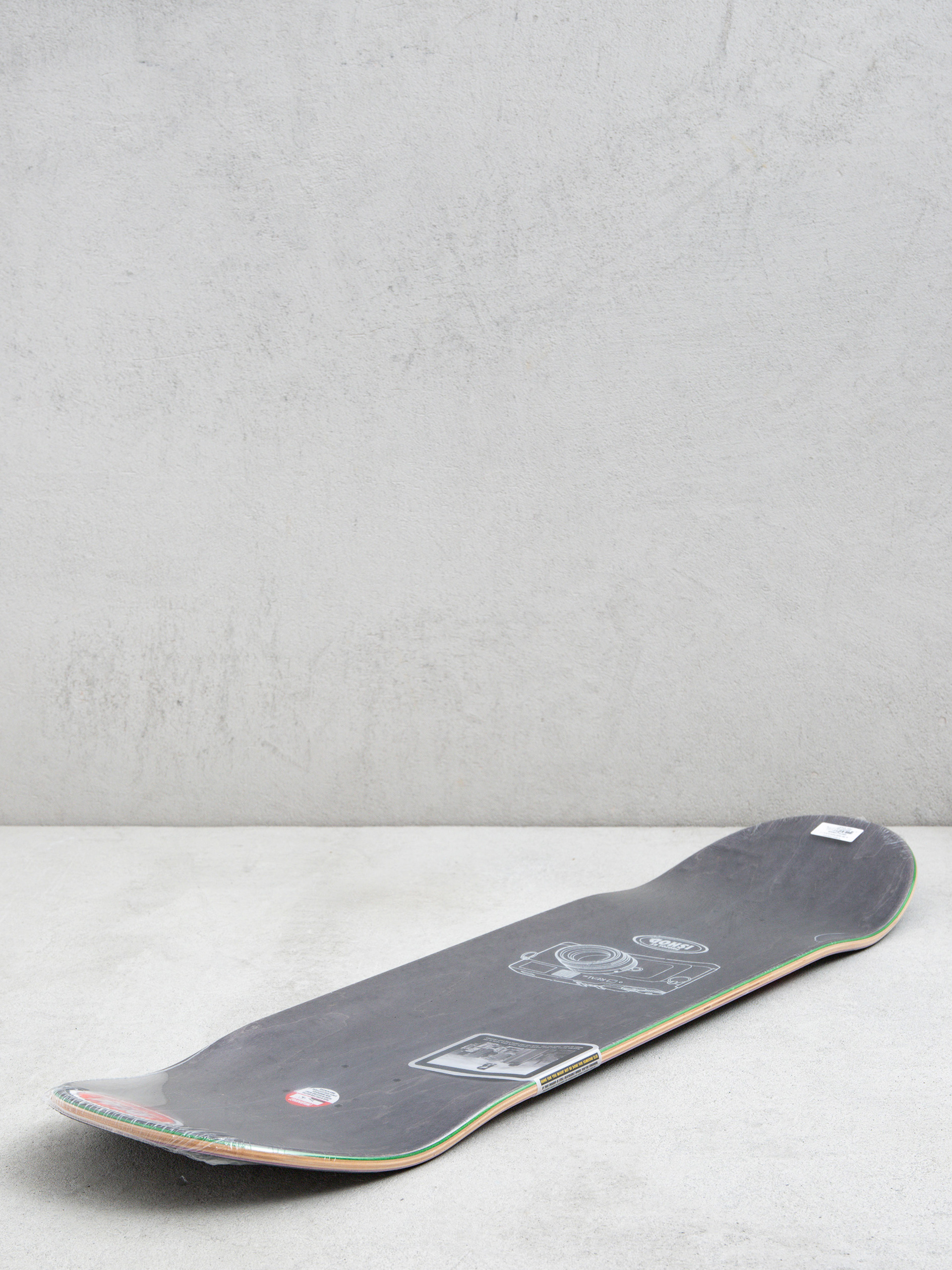 Real Ishod Photos Slick Deck (black)