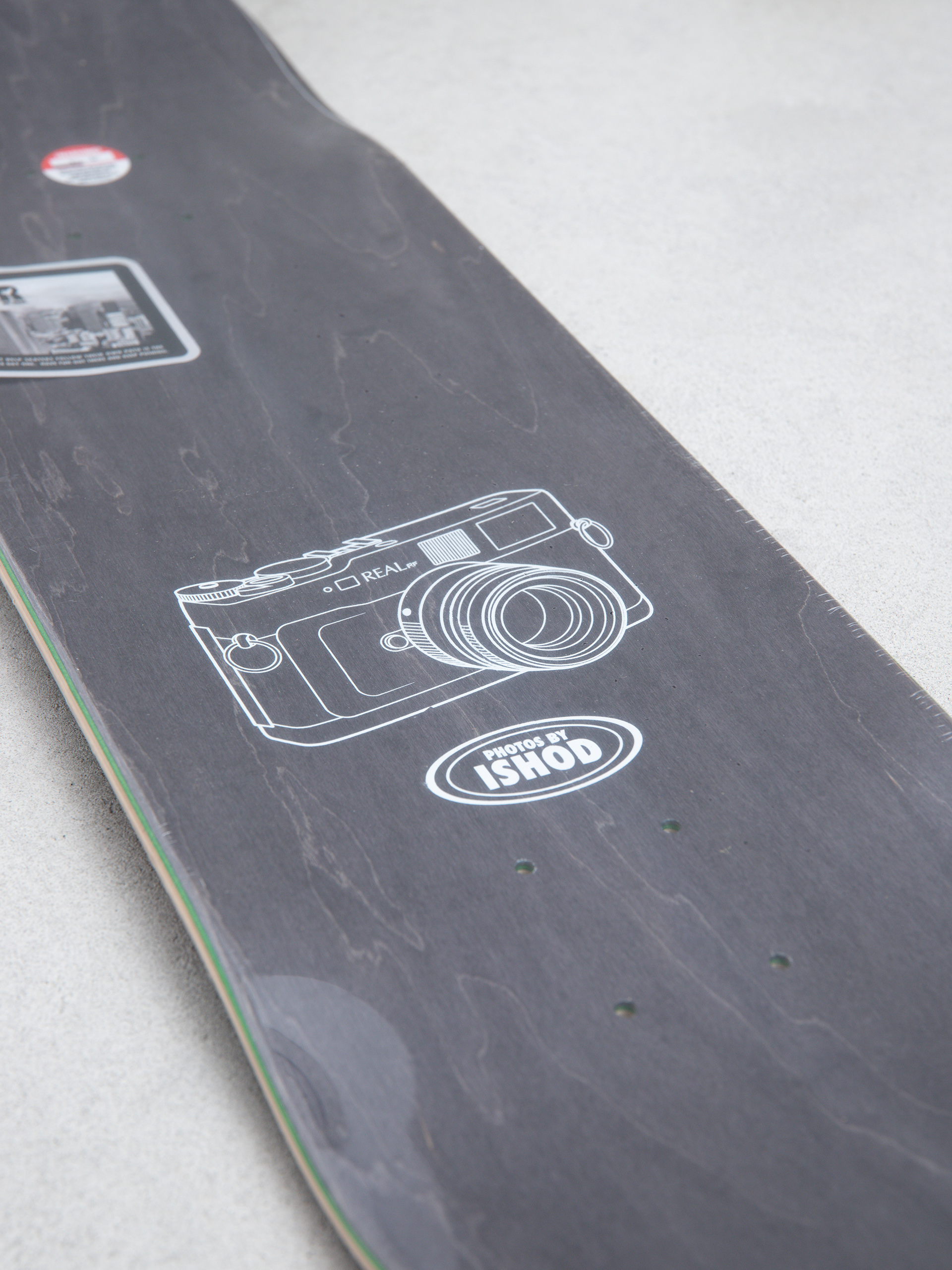 Real Ishod Photos Slick Deck (black)