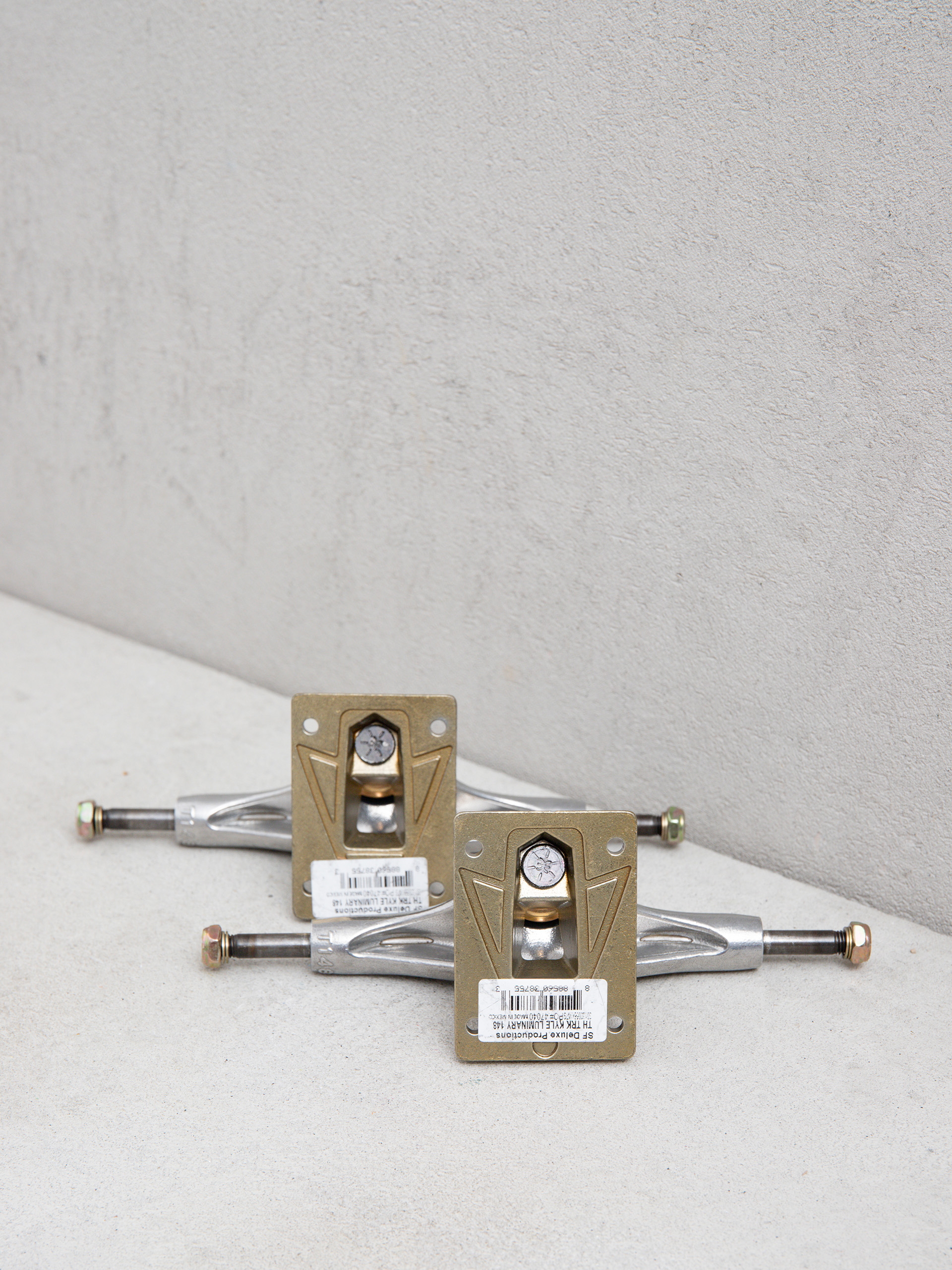 Thunder Walker Luminary Pro Editions Trucks (polished)