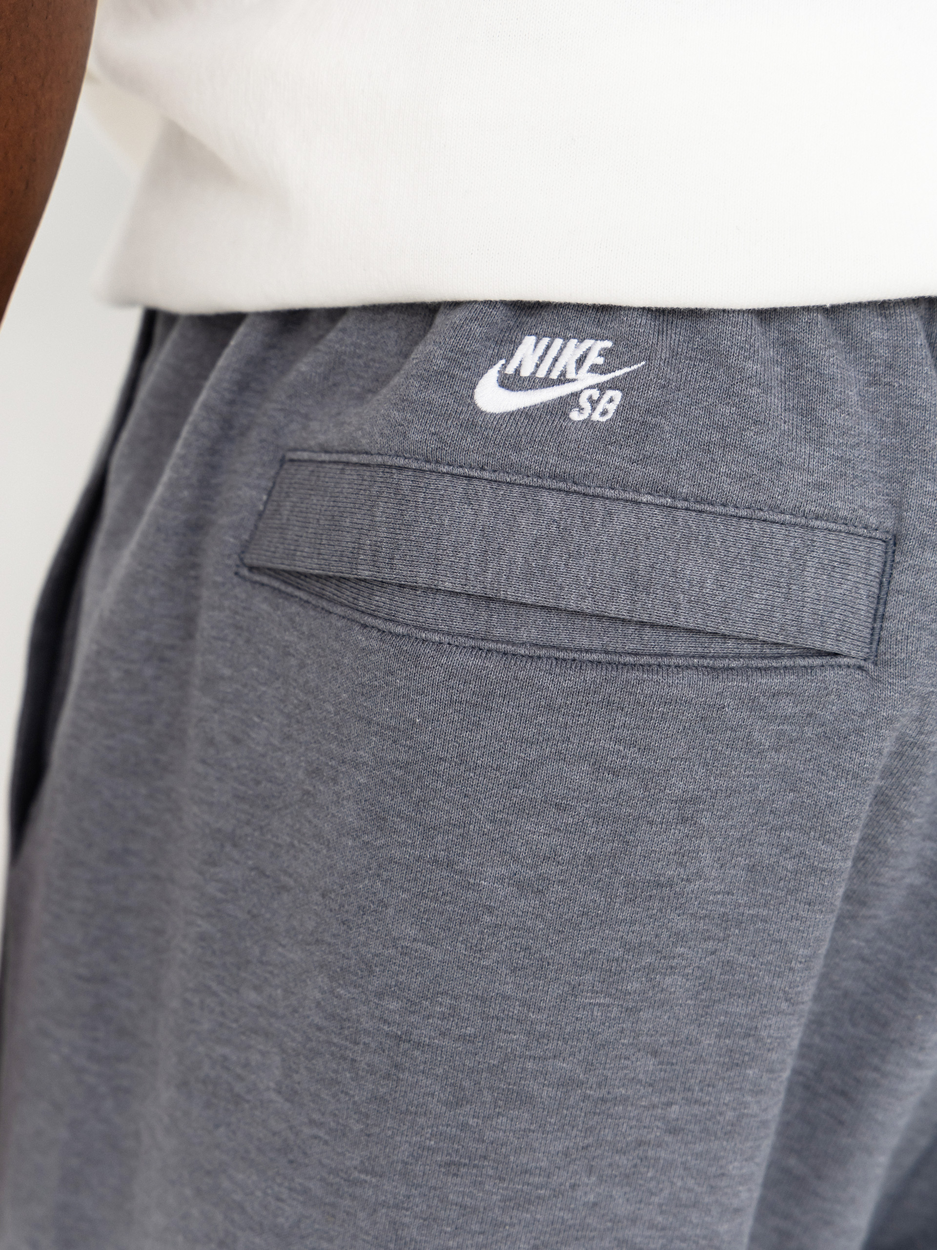 Nike SB Shorts Gfx Flc (cool grey/htr/white)