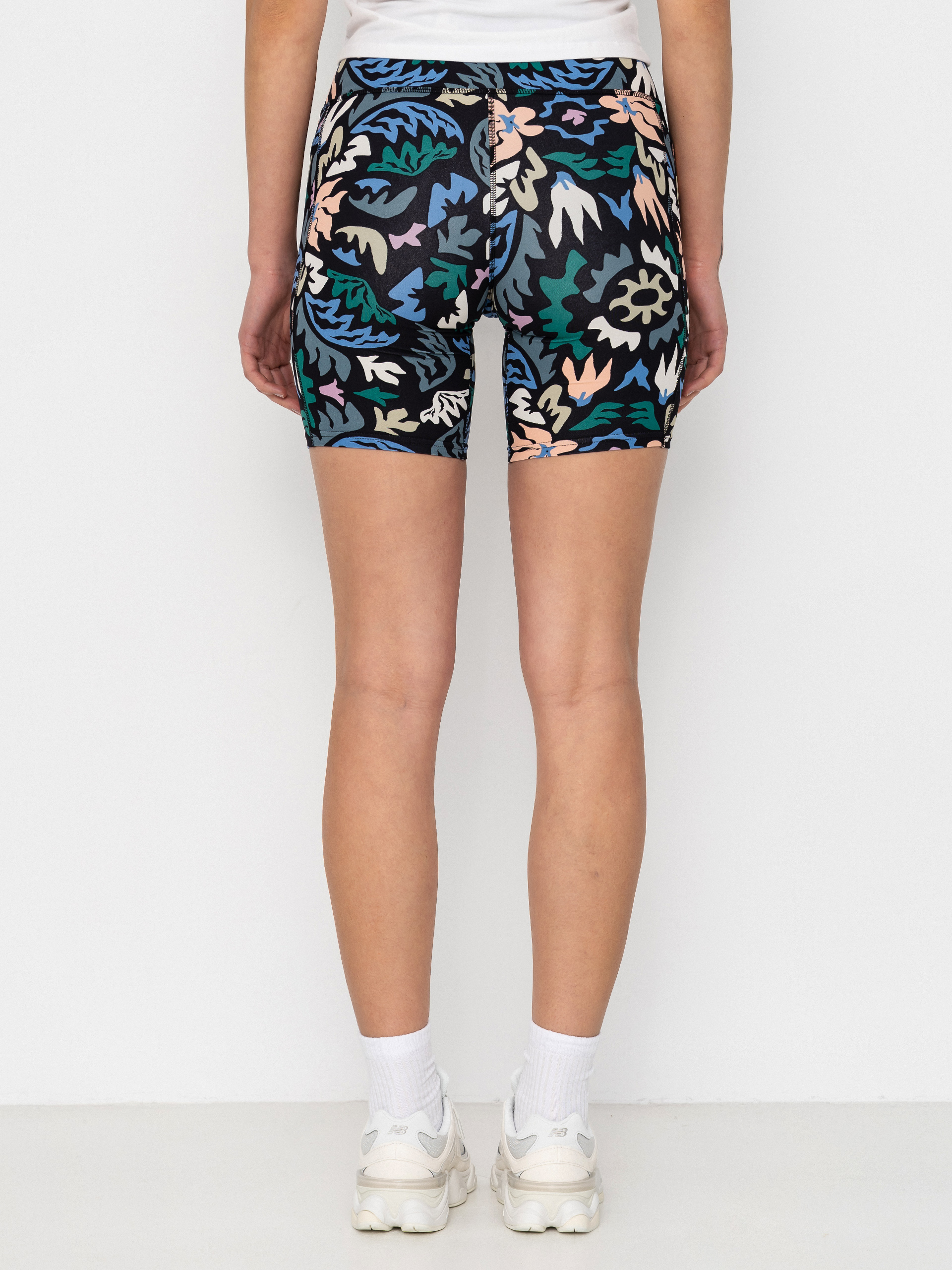 Patagonia Shorts Maipo 8in Wmn (kaleido/black)