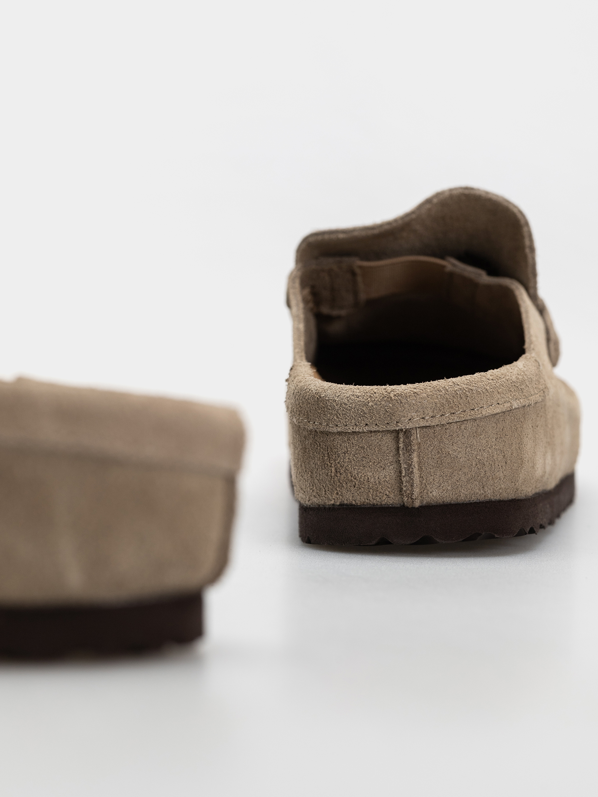 Birkenstock Naples Wrapped Suede Leather Narrow Flip-flops (taupe)