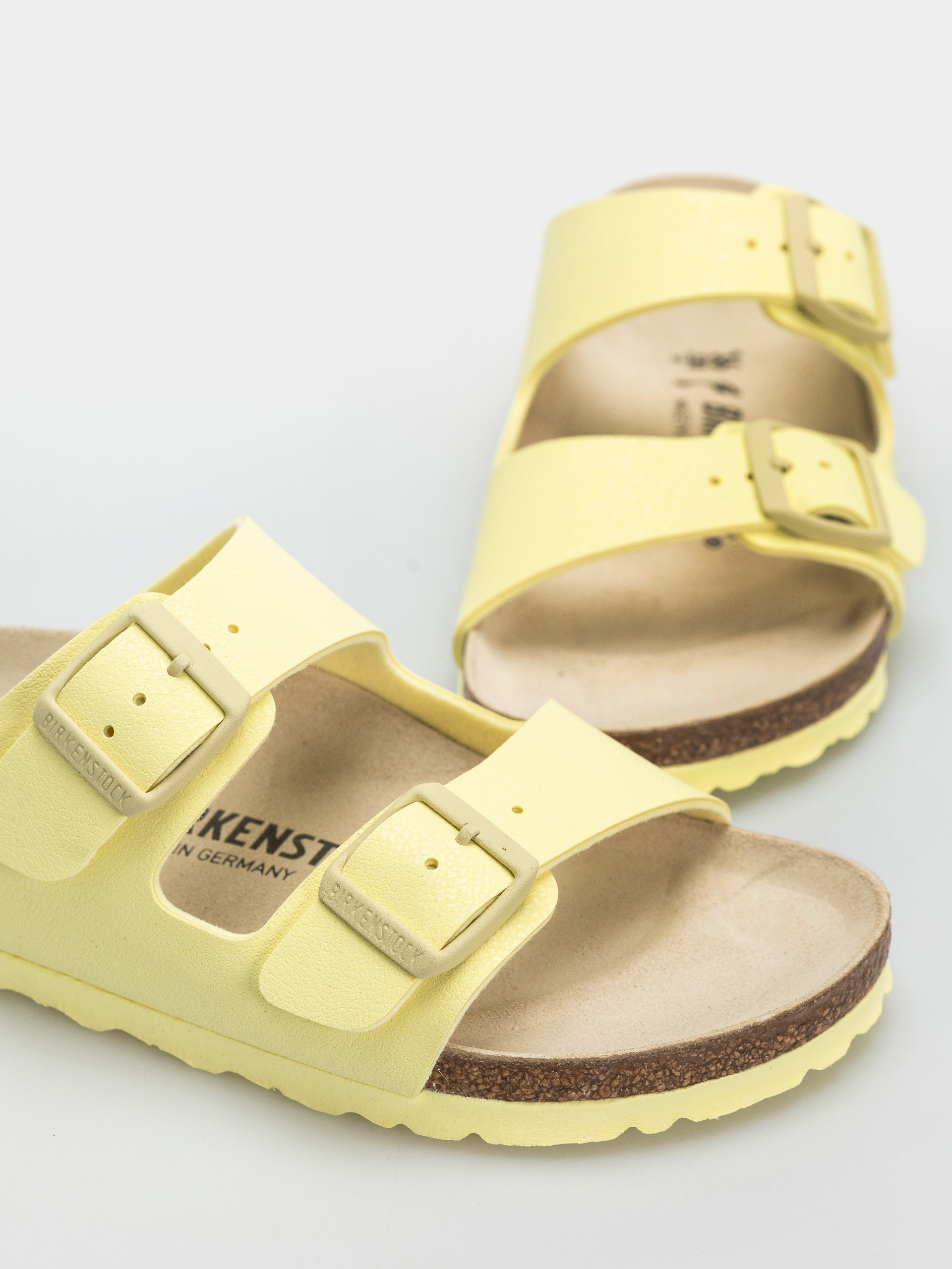 Birkenstock Arizona Birko Flor Nubuk Narrow Flip-flops (popcorn)