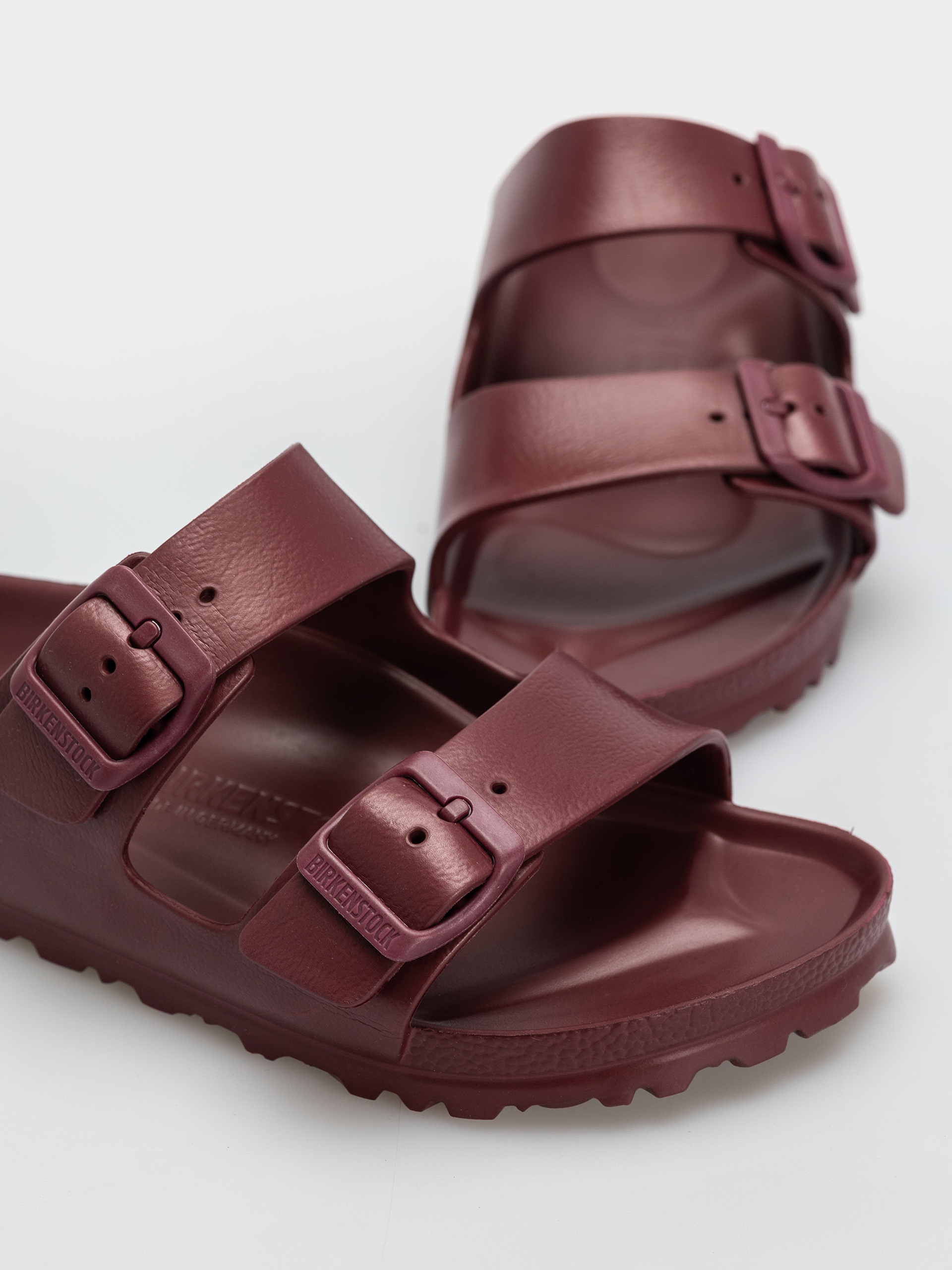 Birkenstock Arizona Essentials EVA Narrow Flip-flops (zinfandel)