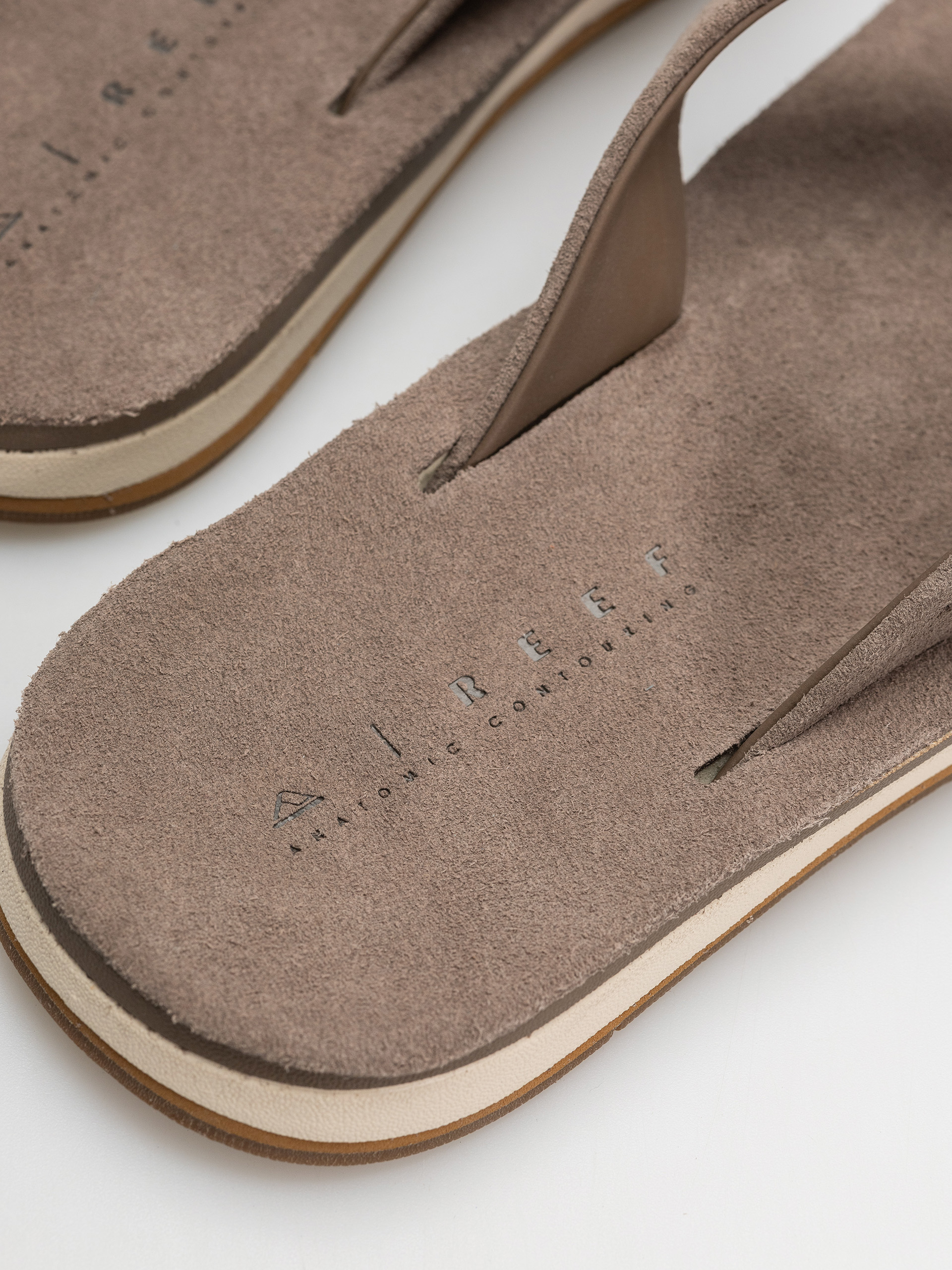 Reef Ojai Classic Flip Flops (brown suede)