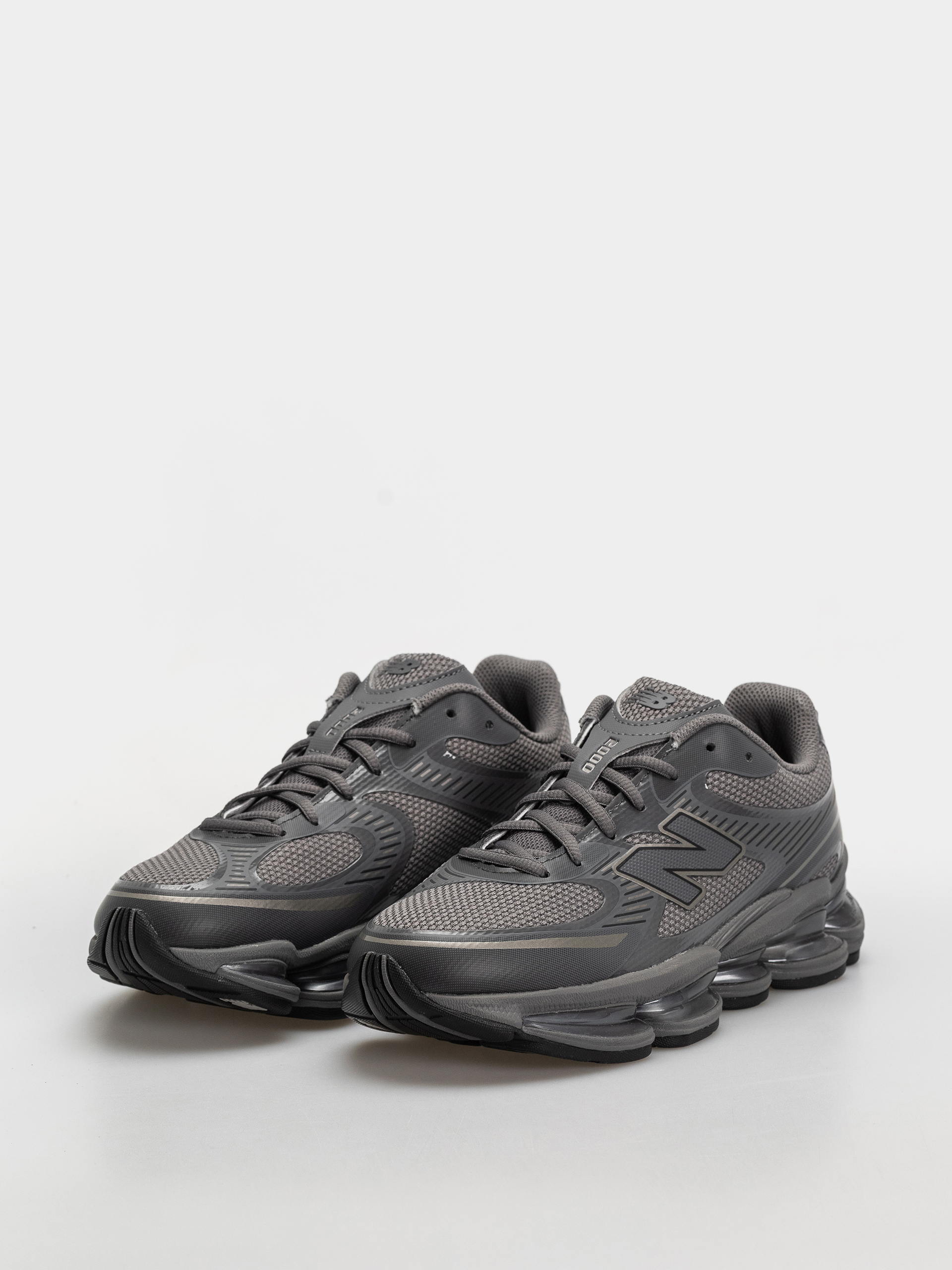 New Balance 2000 Shoes (castlerock/castlerock)
