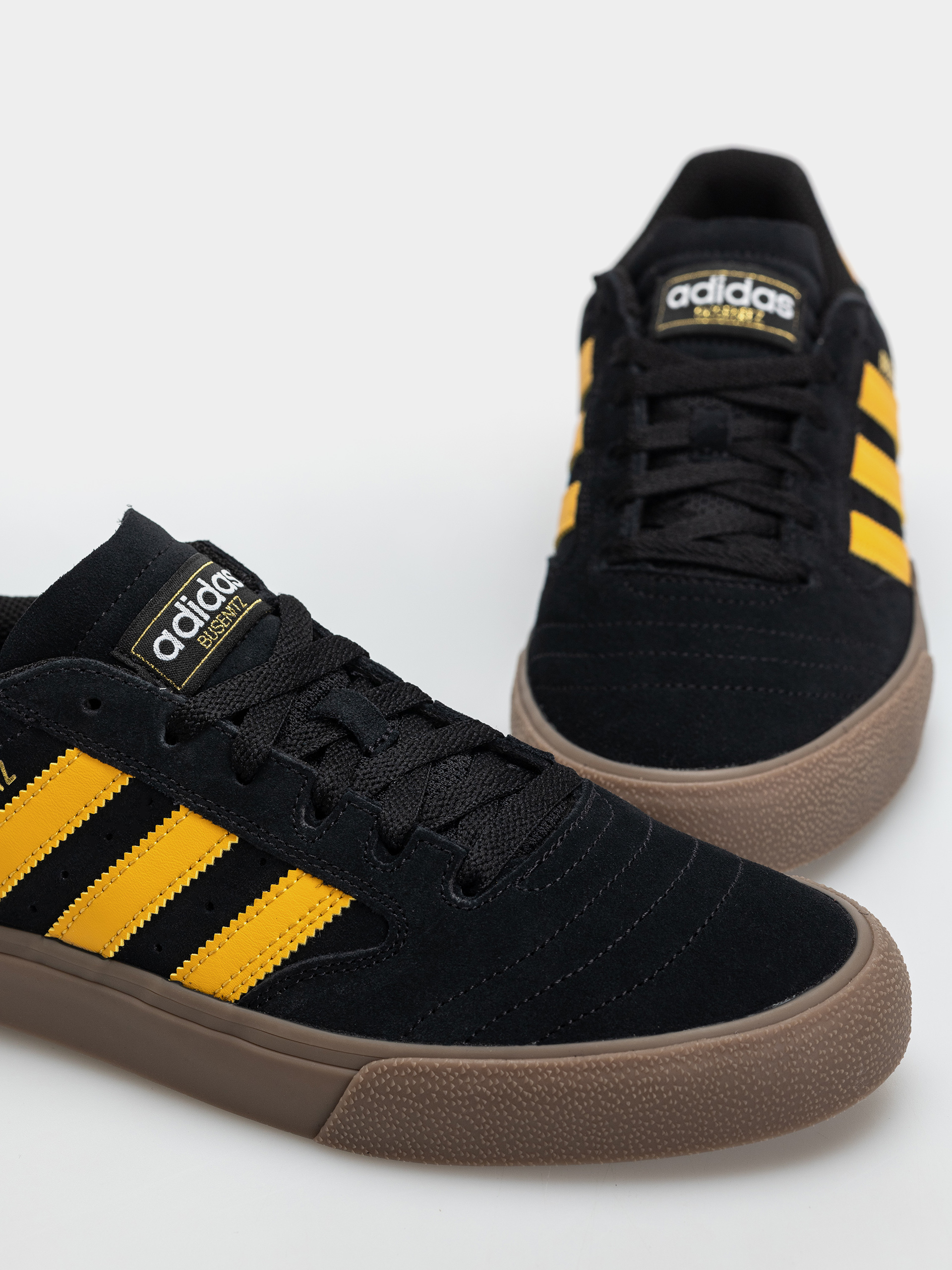 adidas Busenitz Vulc II Shoes (cblack/preyel/gum4)