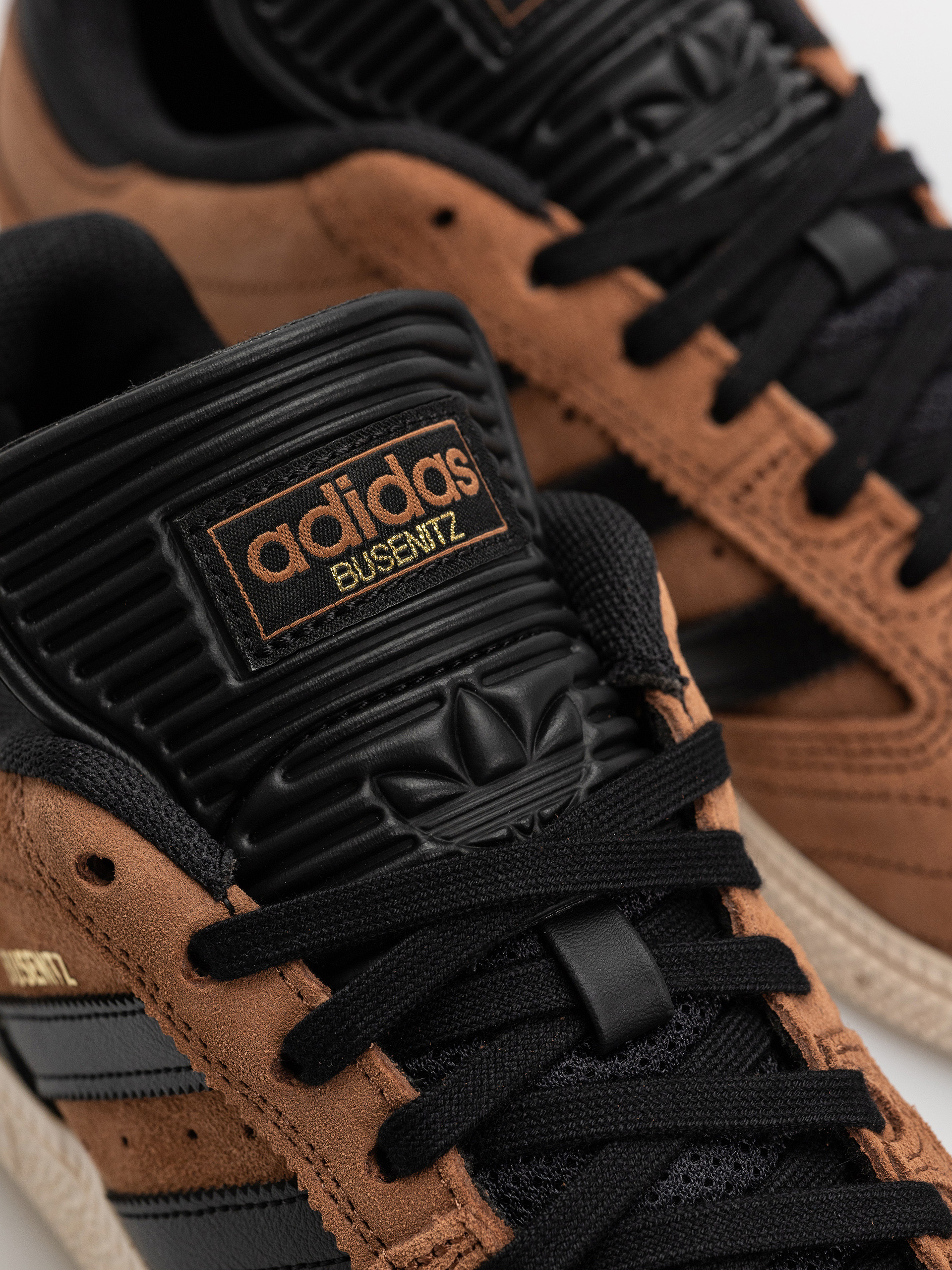 adidas Busenitz Schuhe (prebrn/cblack/cwhite)