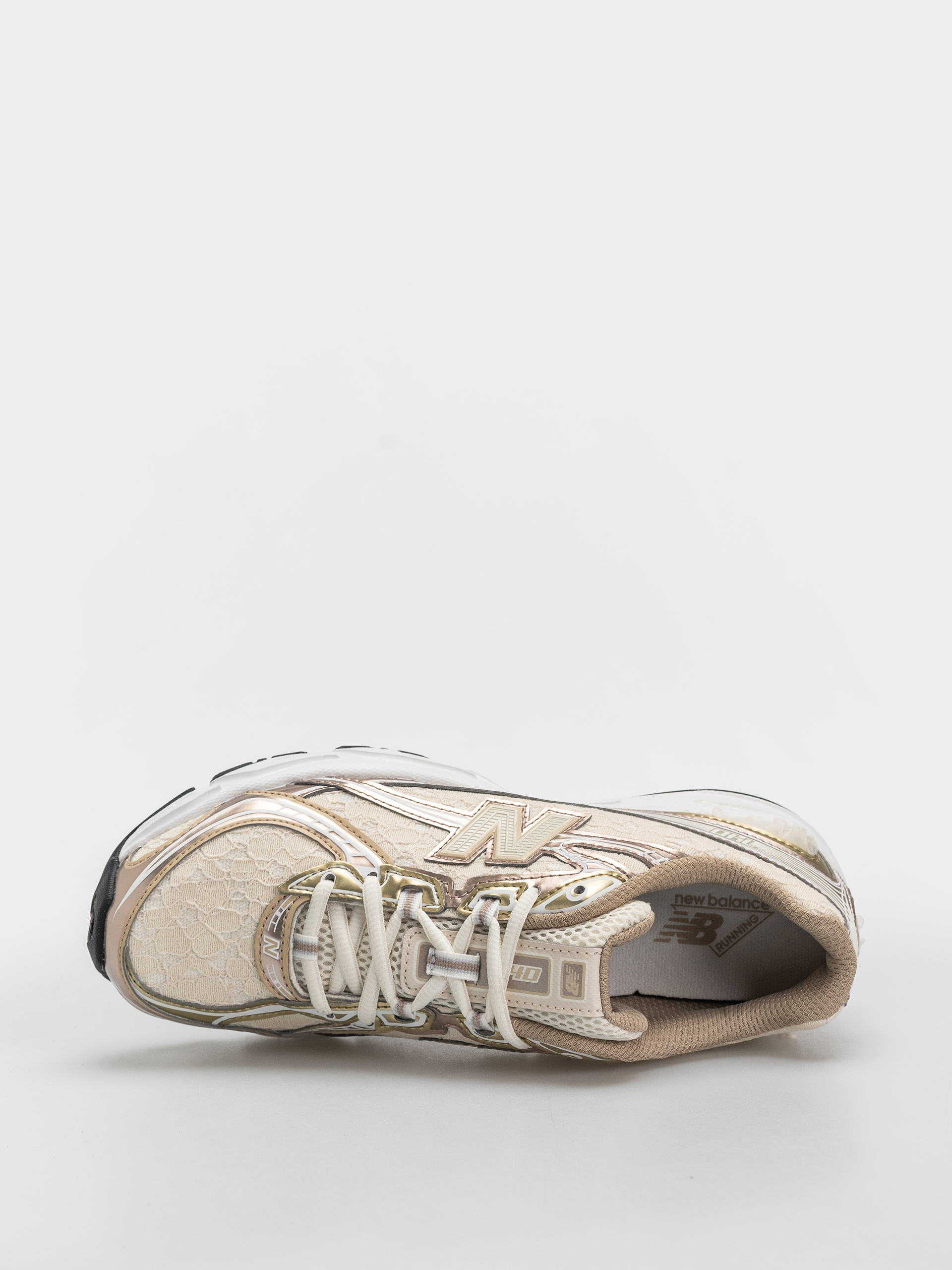 New Balance 740 Shoes (sea salt/silver metallic)