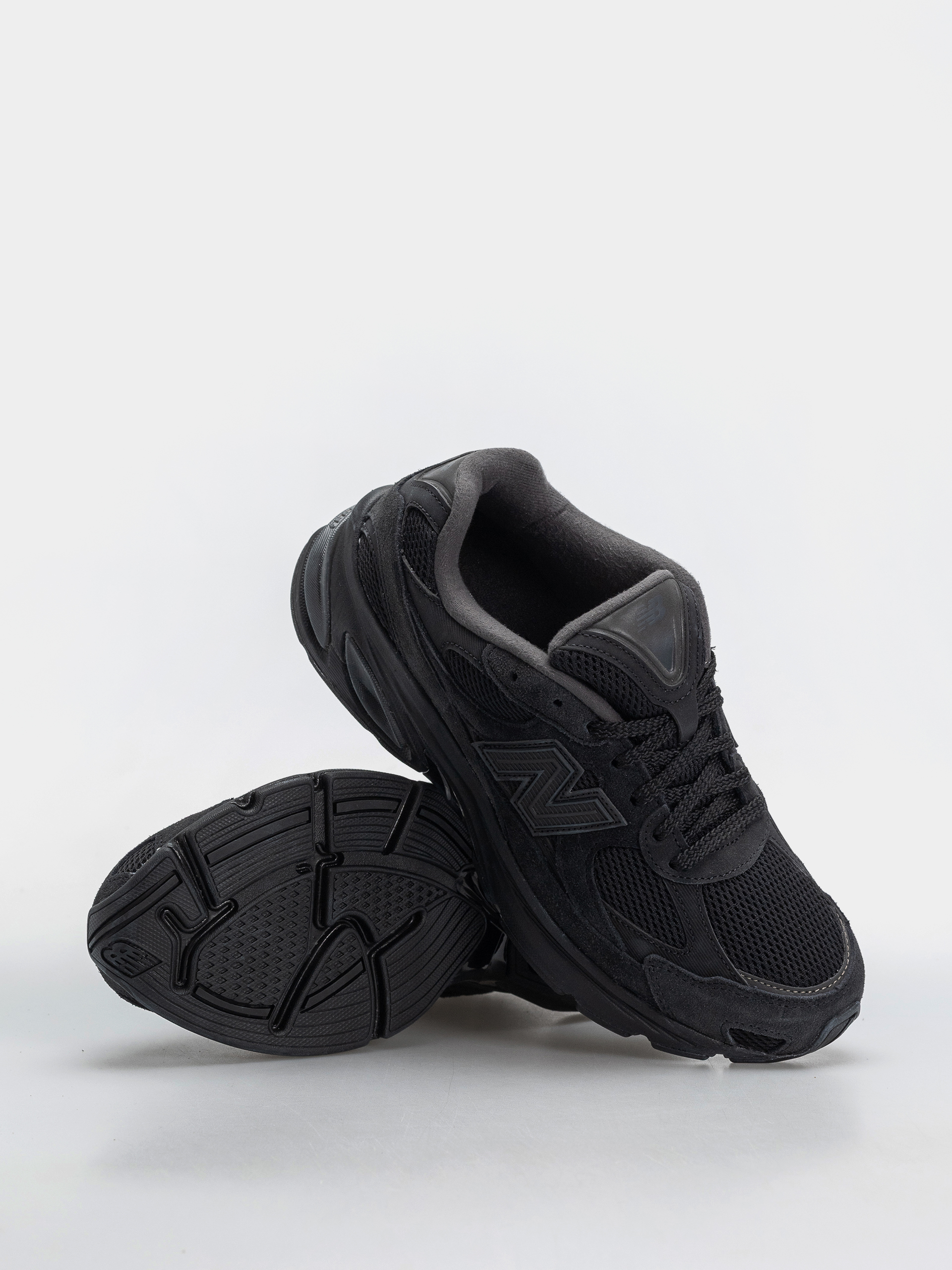 New Balance 2010 Shoes (black/black)
