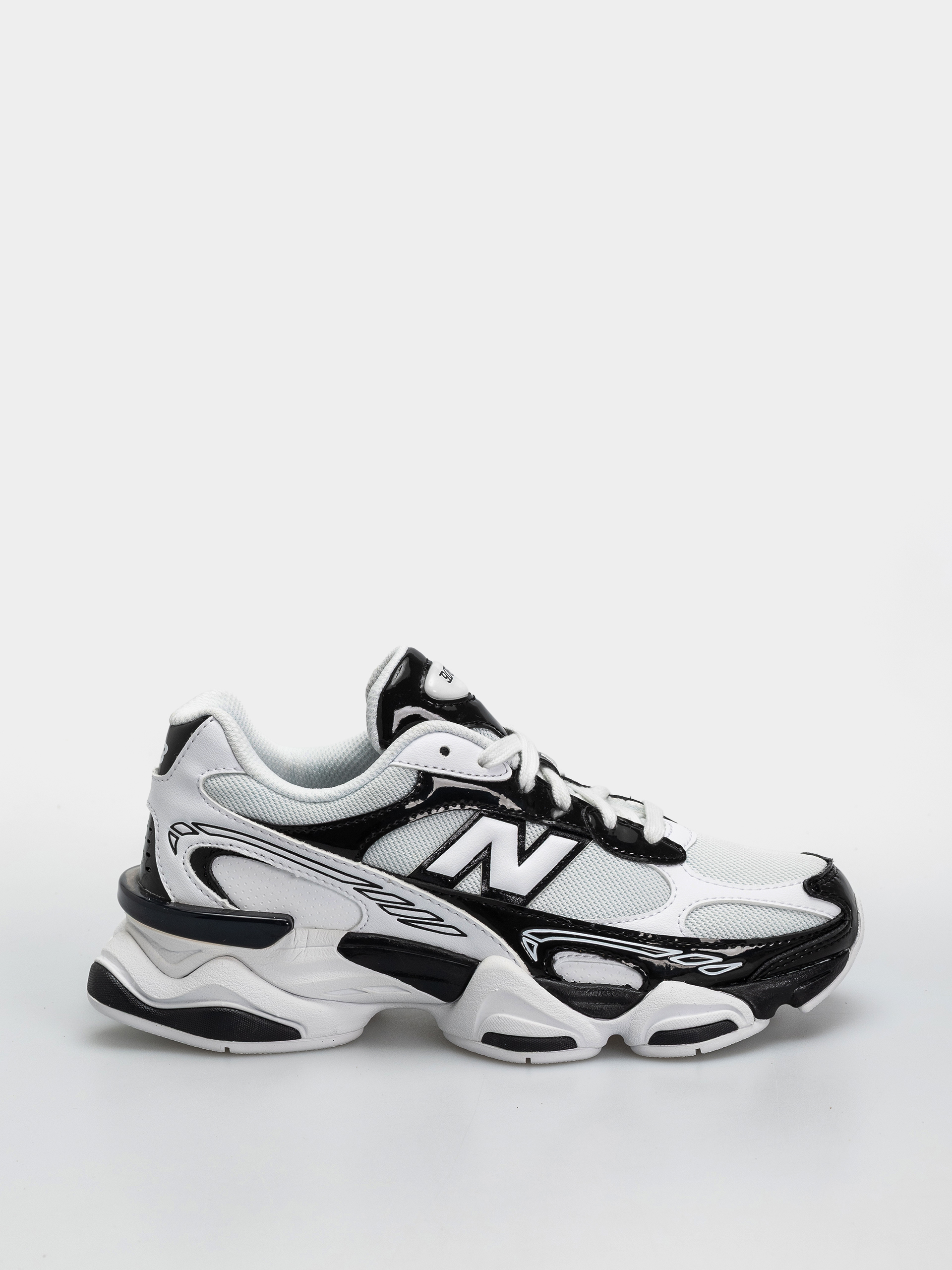 New Balance 9060 Shoes (black/white)