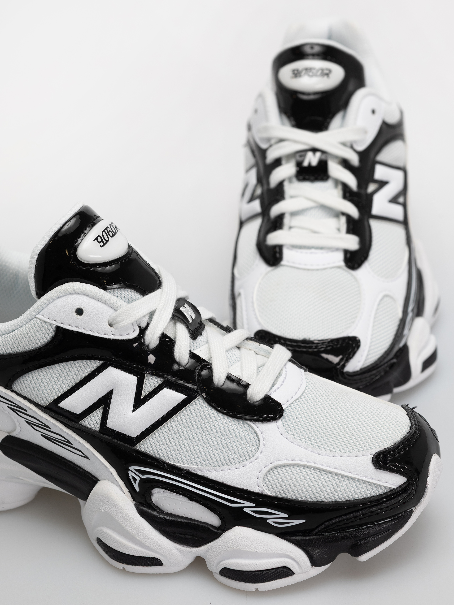 New Balance 9060 Schuhe (black/white)