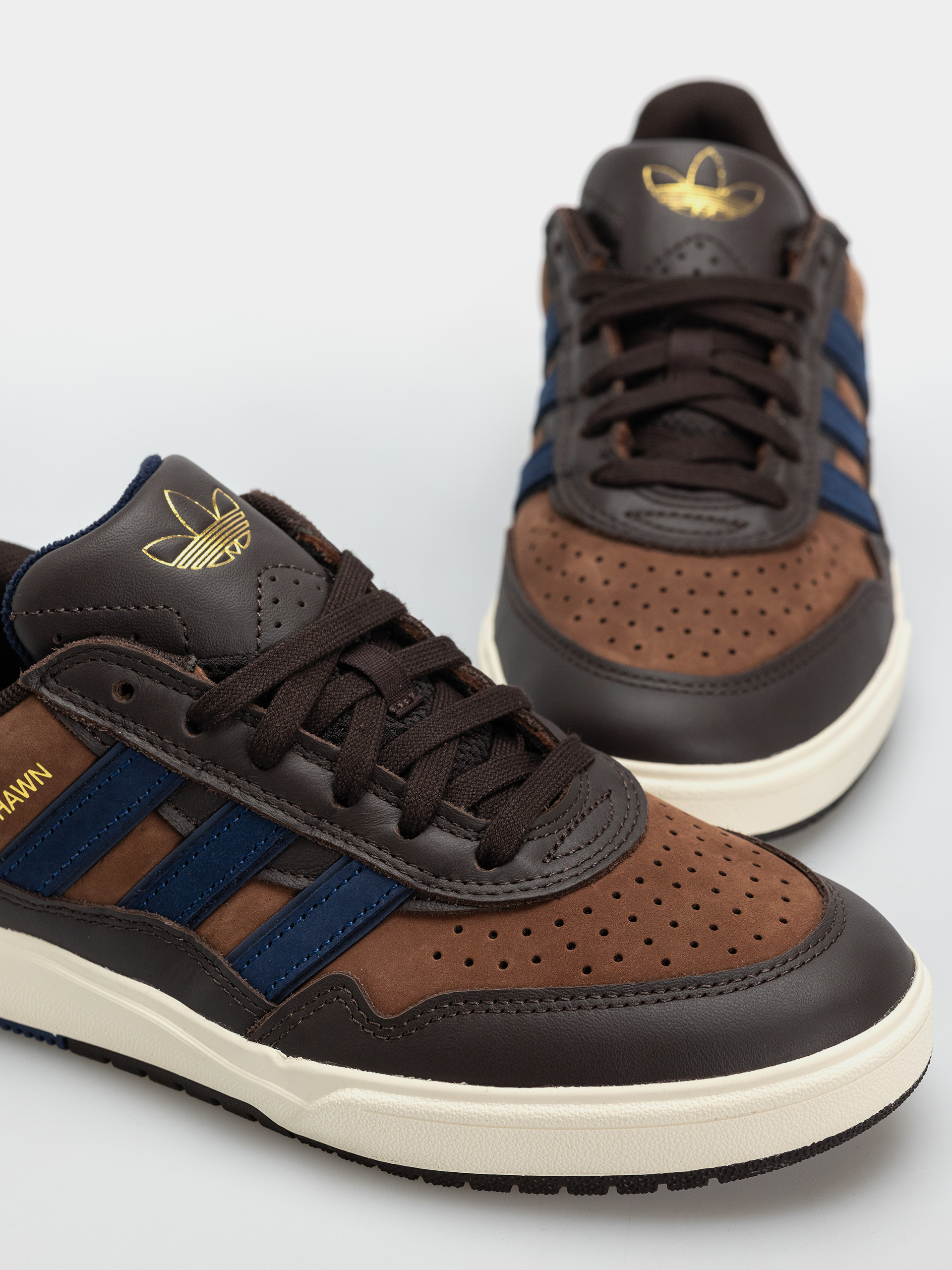 adidas Tyshawn II Shoes (auco/dkblue/prebrn)