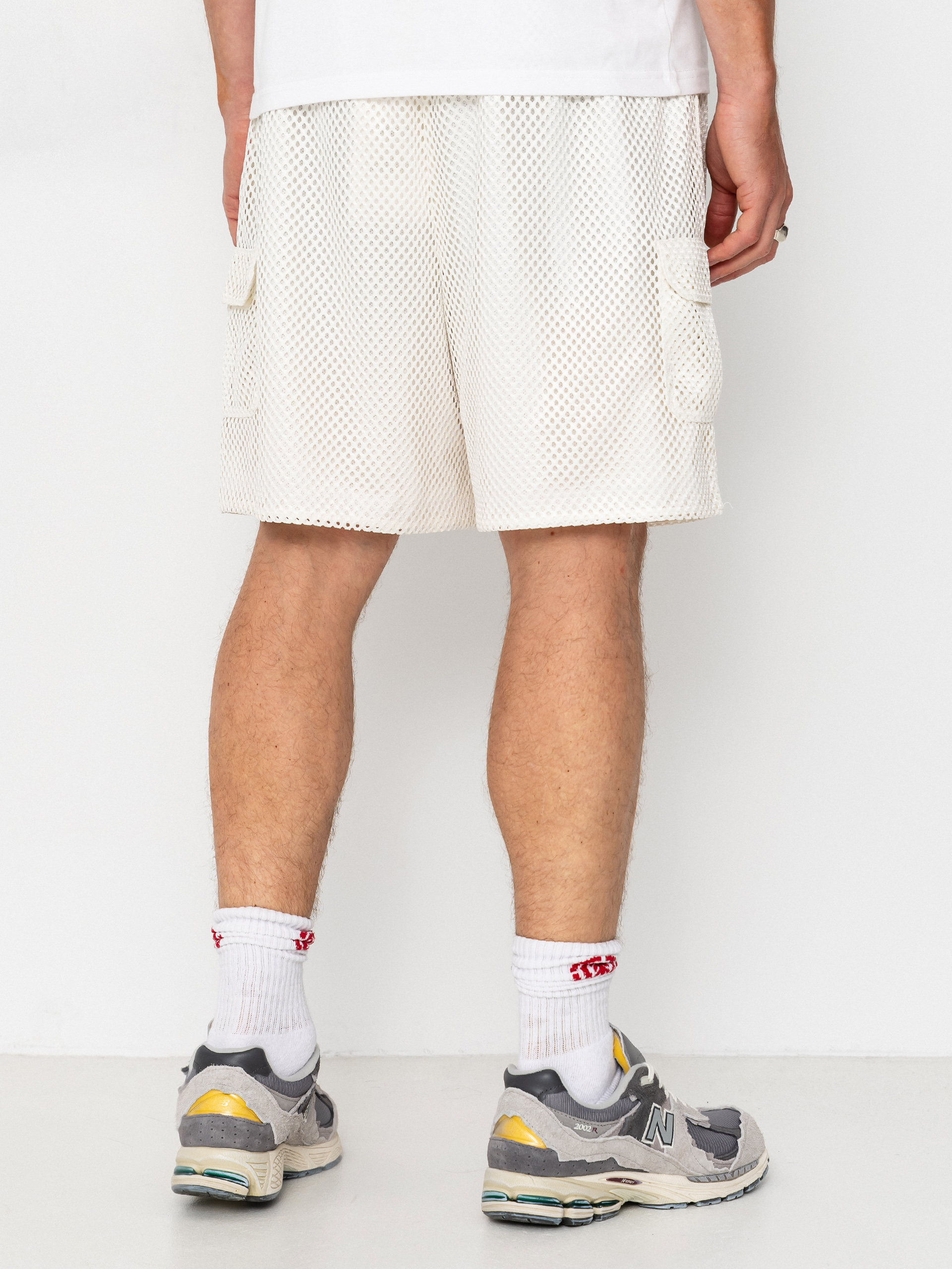 The North Face Tnf Red Box Mesh Utility Shorts (white dune)