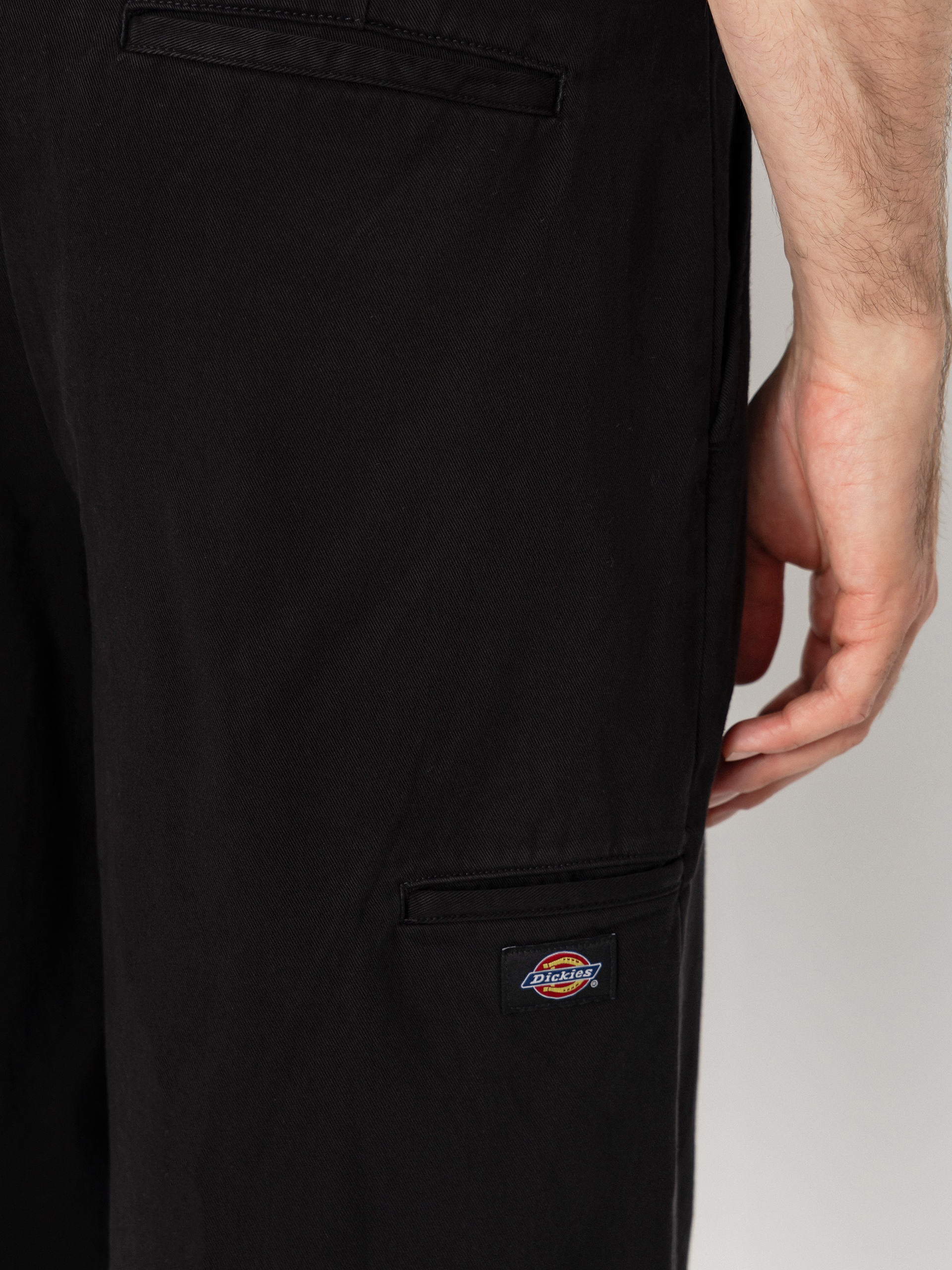 Dickies 247 Garment Dyed 13 Inch Shorts (black)