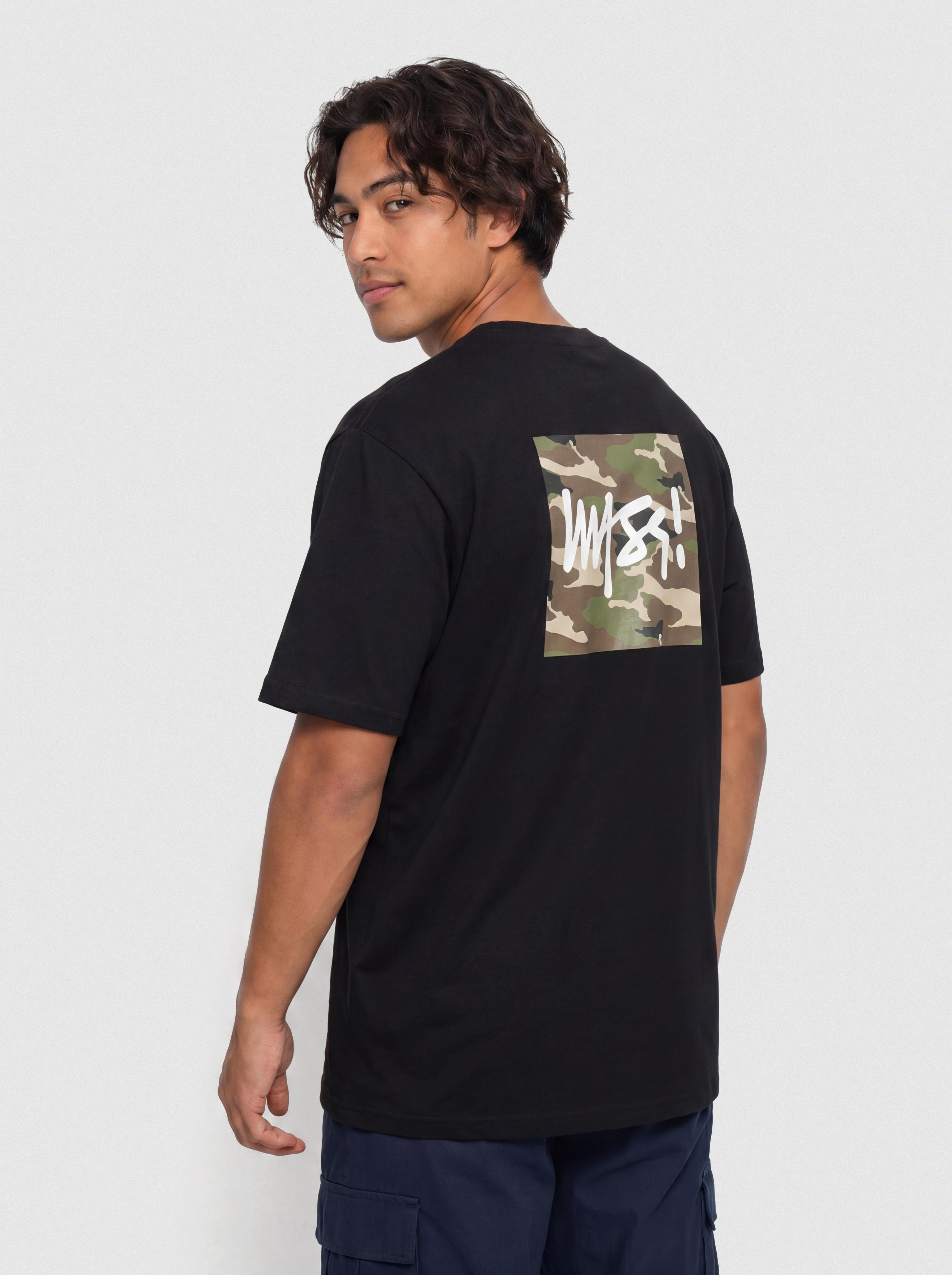 MassDnm Camo Sign T-Shirt (black)