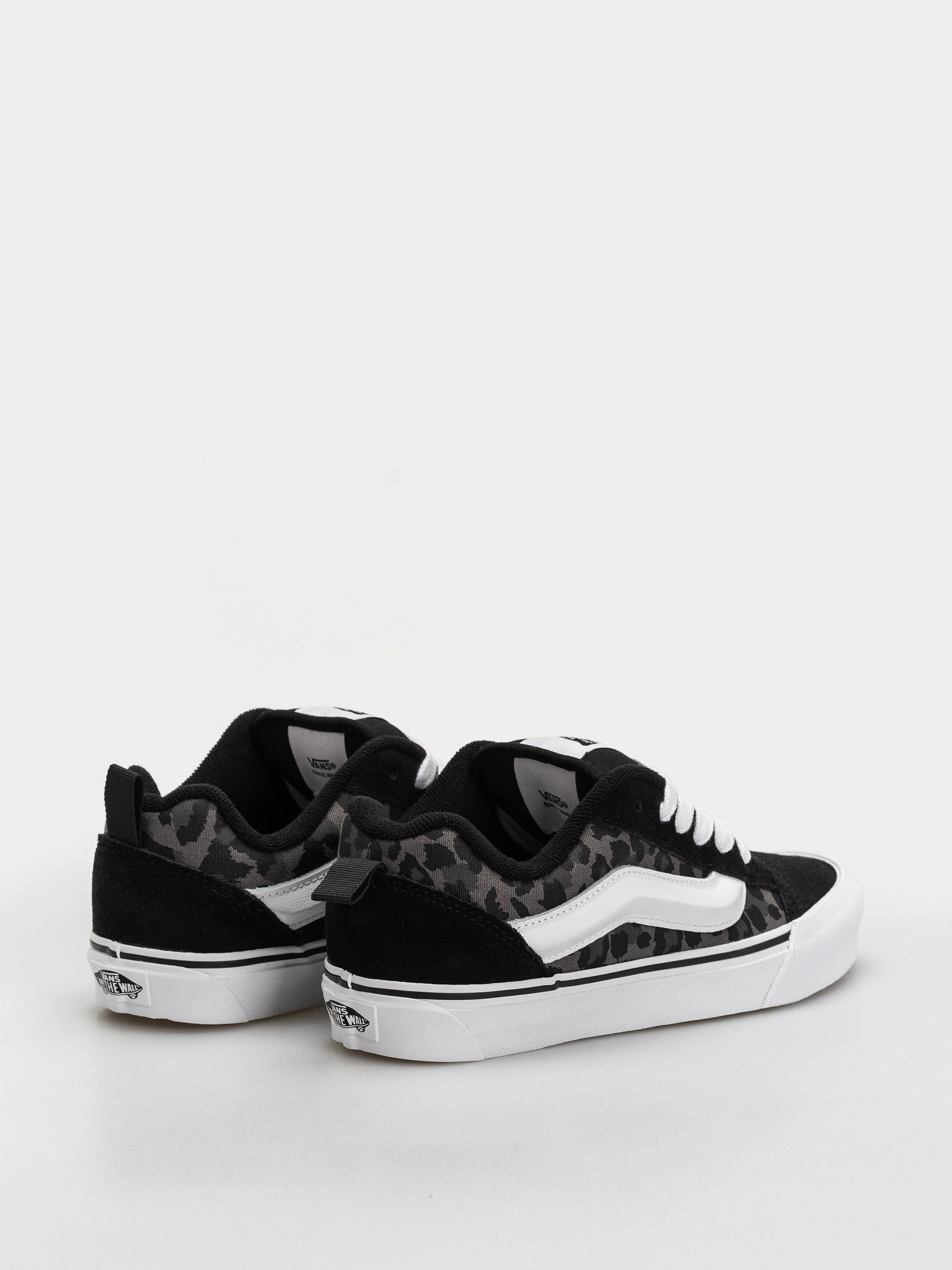Vans Shoes Knu Skool (black)