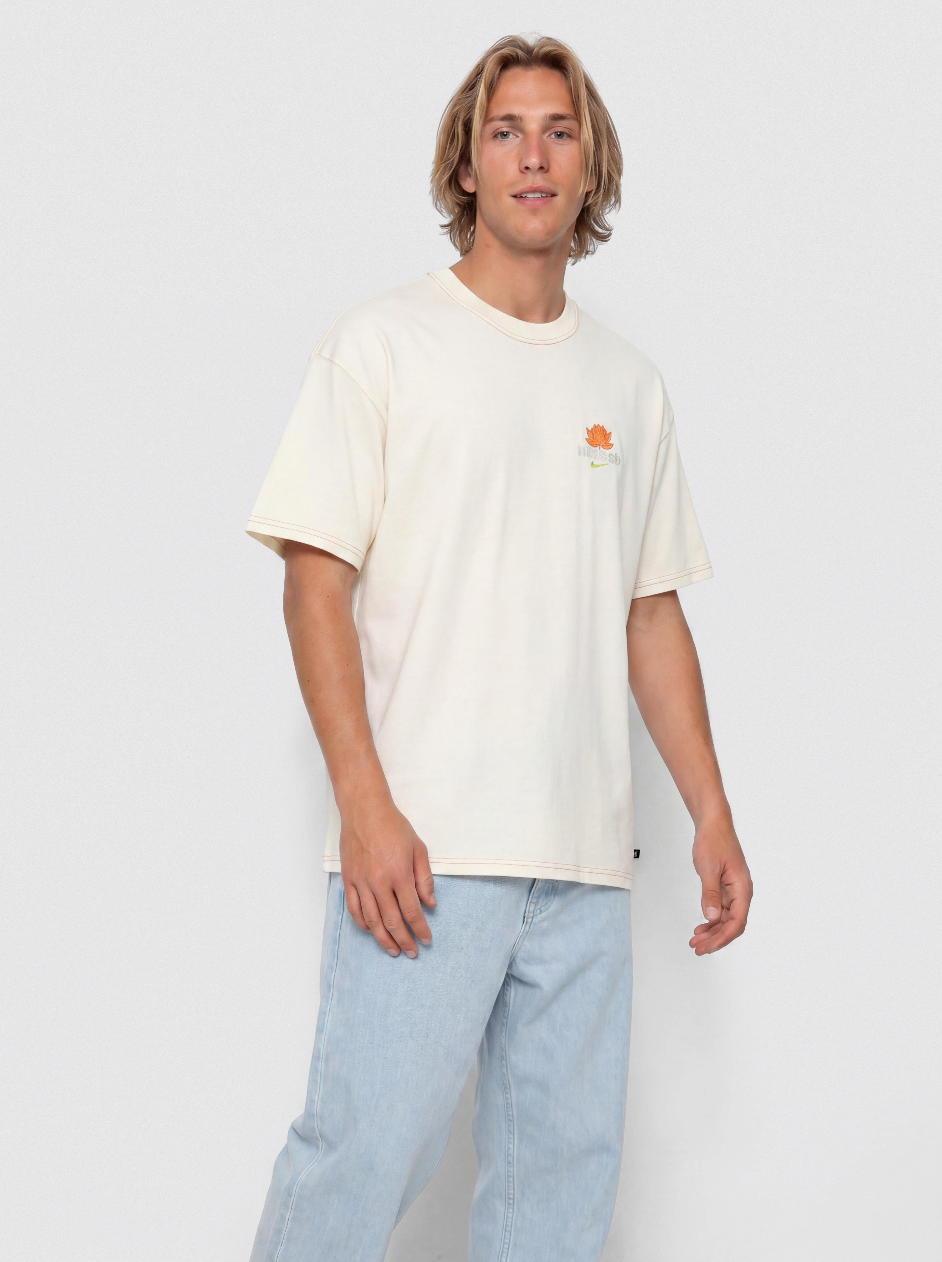 Nike SB Lse Tny T-Shirt (coconut milk)