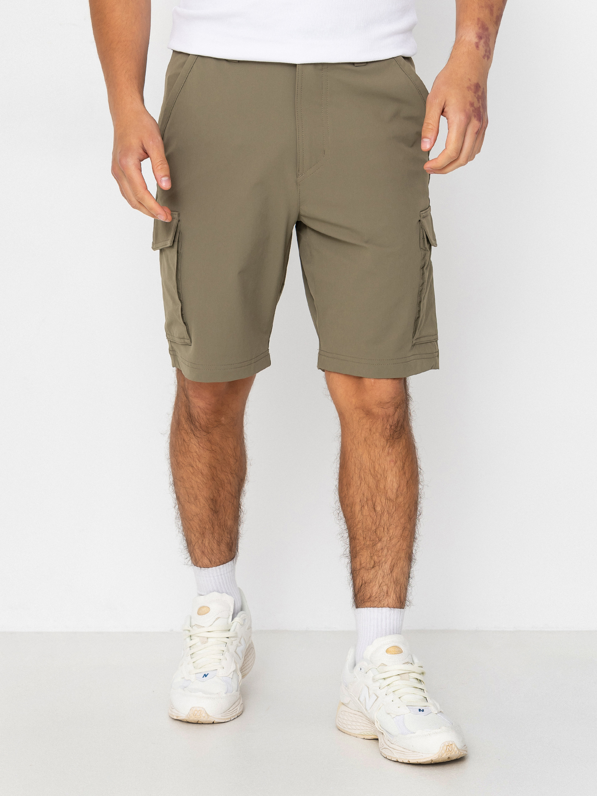 Columbia ROC Tech Cargo Shorts (stone green)