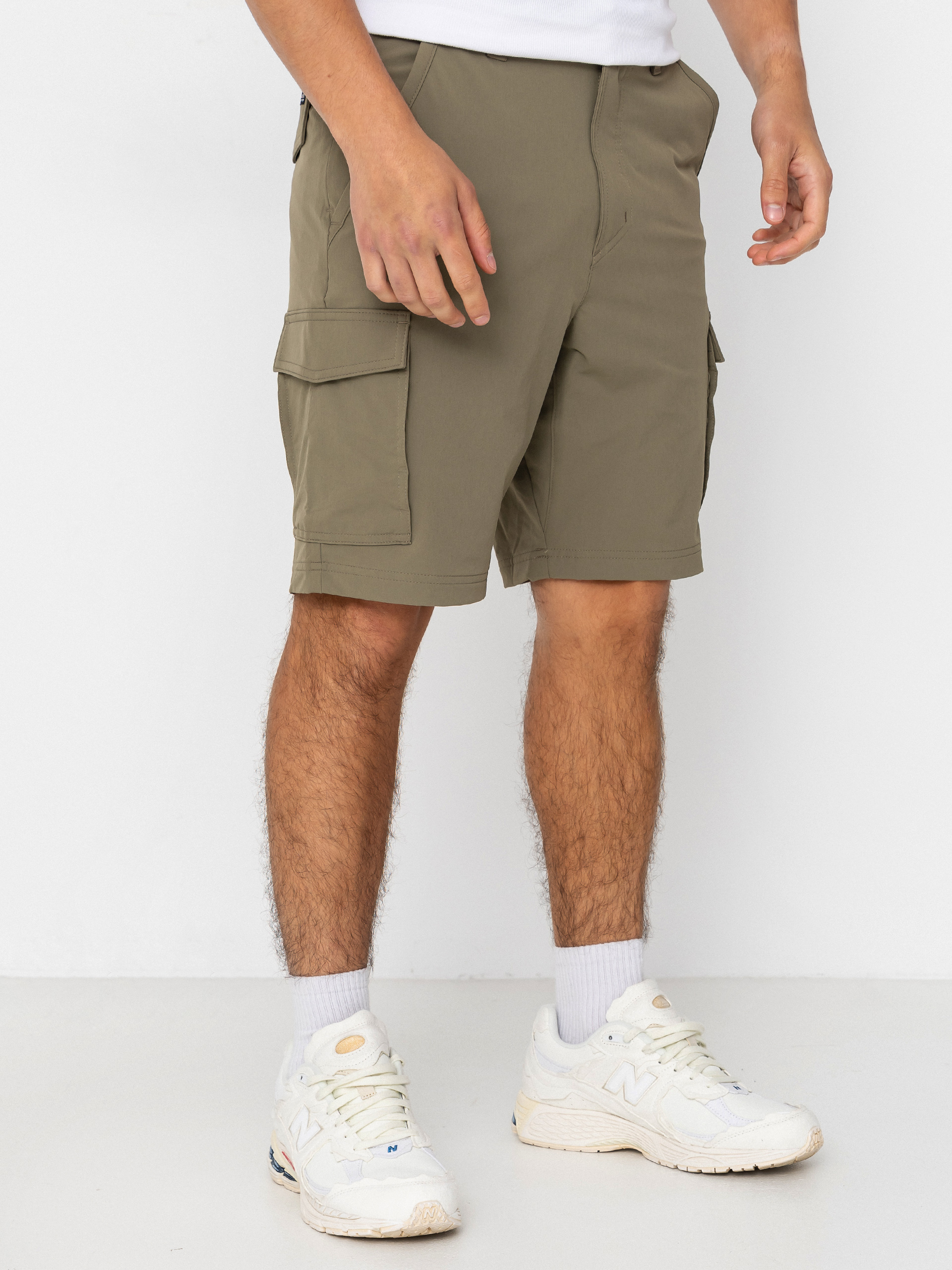 Columbia ROC Tech Cargo Shorts (stone green)
