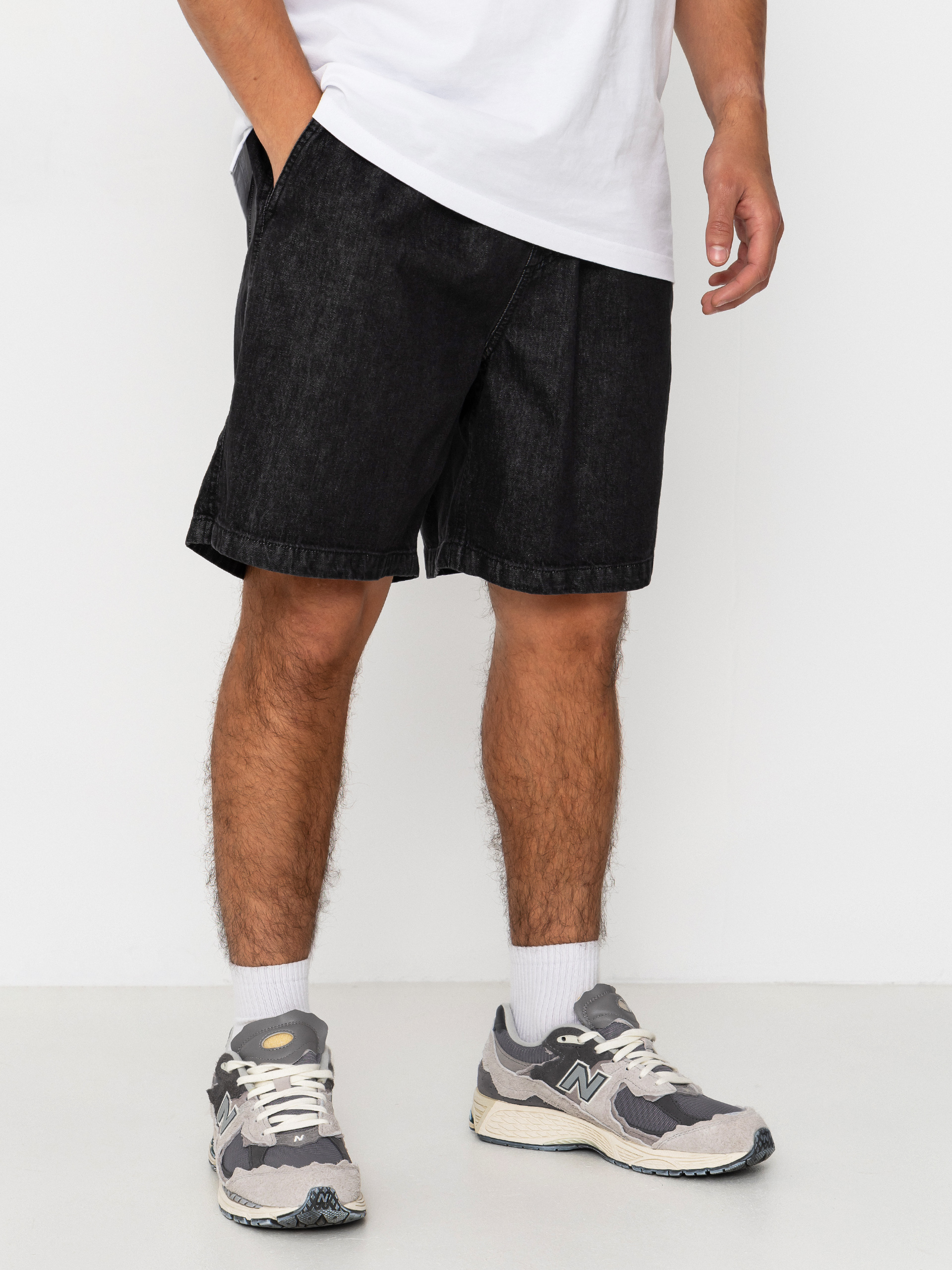 Quiksilver Taxer Denim Shorts (black)