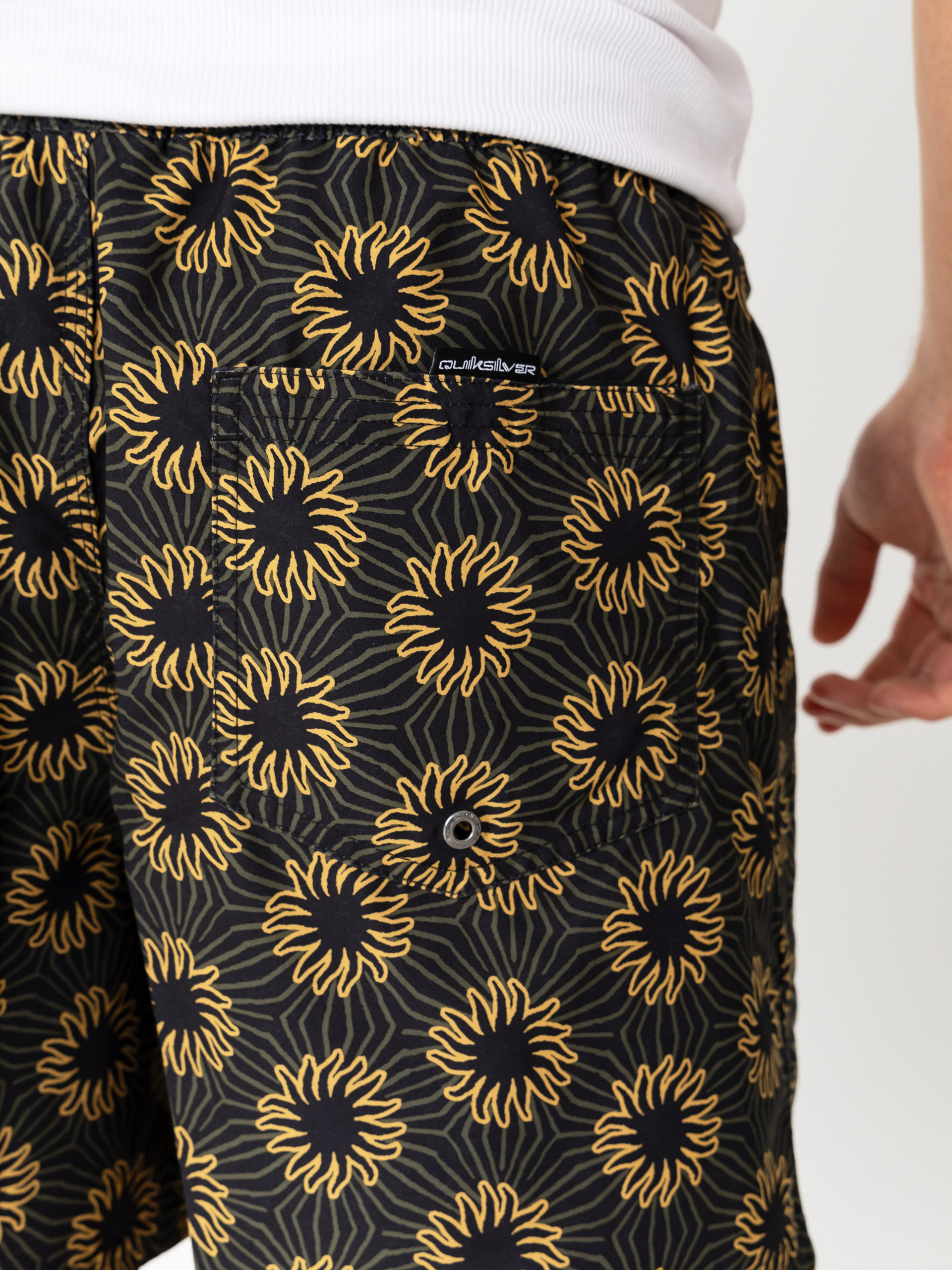 Quiksilver Everyday Printed Volley 15 Boardshorts (black ocean mayhem)