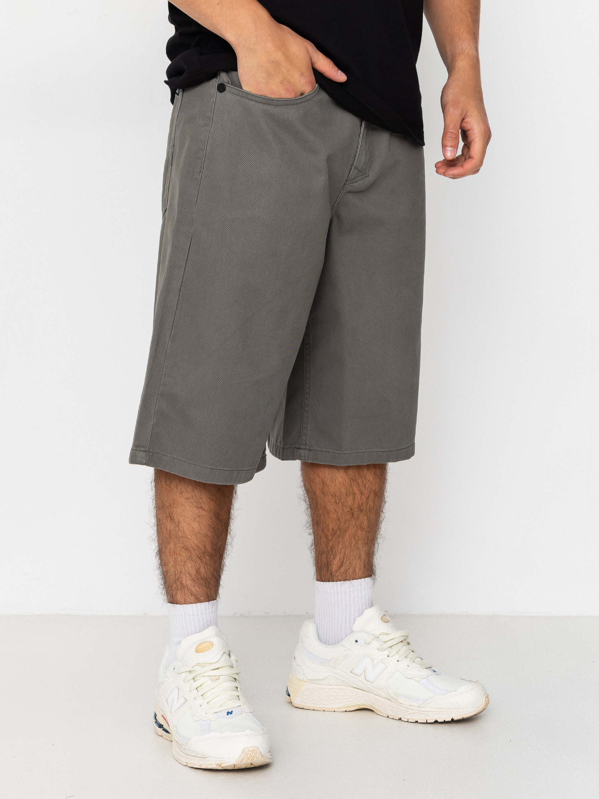 MassDnm Slang Shorts (asphalt)