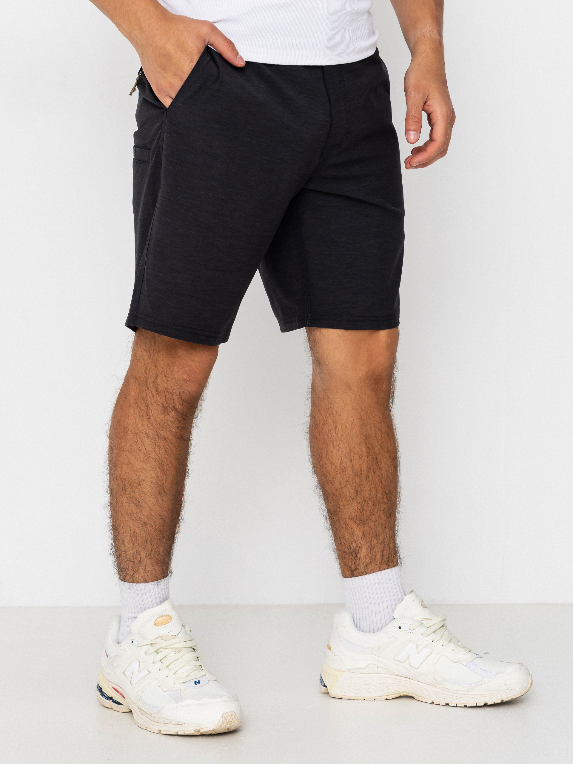Salty Crew Drifter 19 Hybrid Shorts (black)