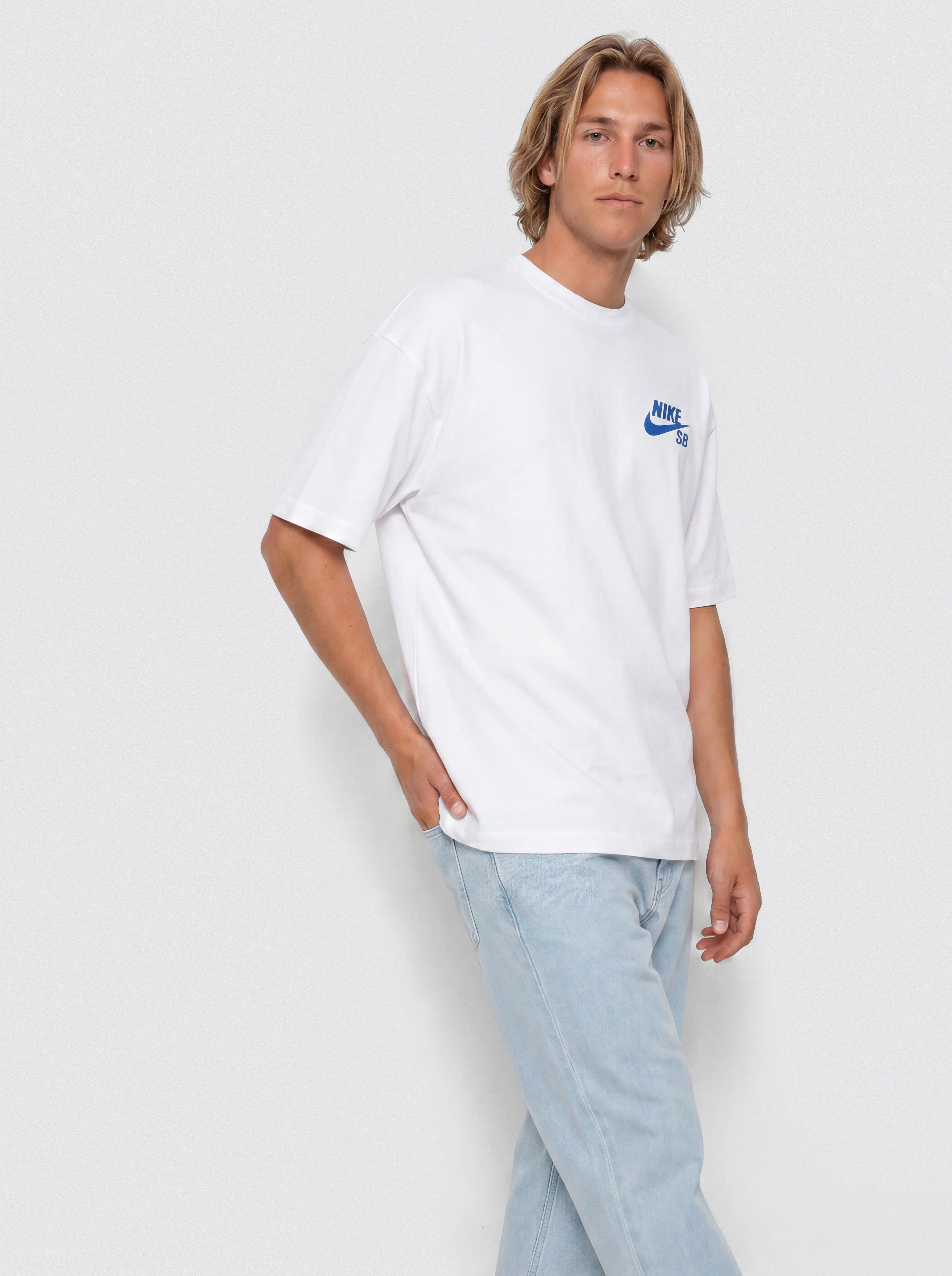 Nike SB Logo T-Shirt (white/game royal)