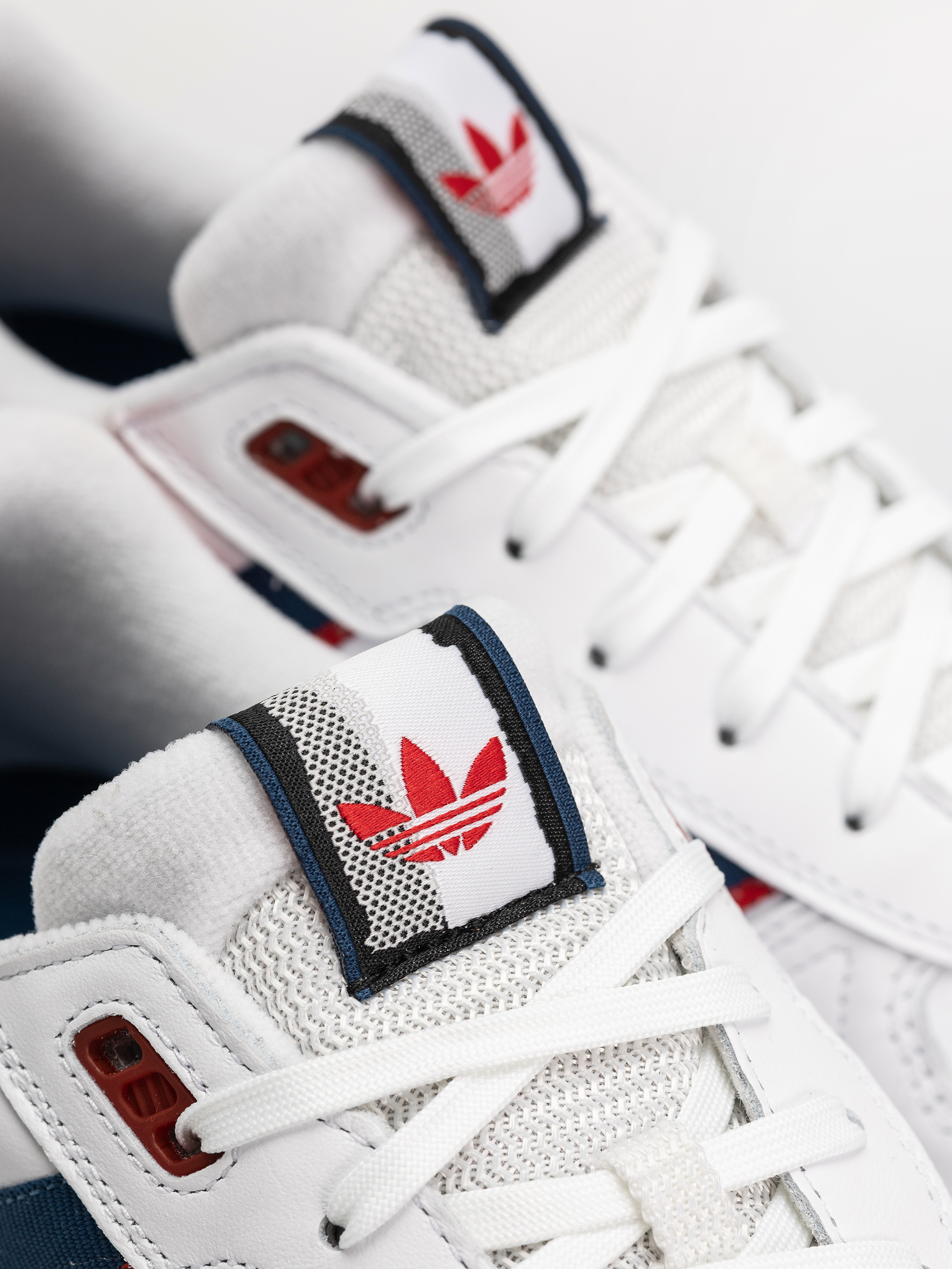 adidas Tekkira Cup Schuhe (ftwwht/betsca)