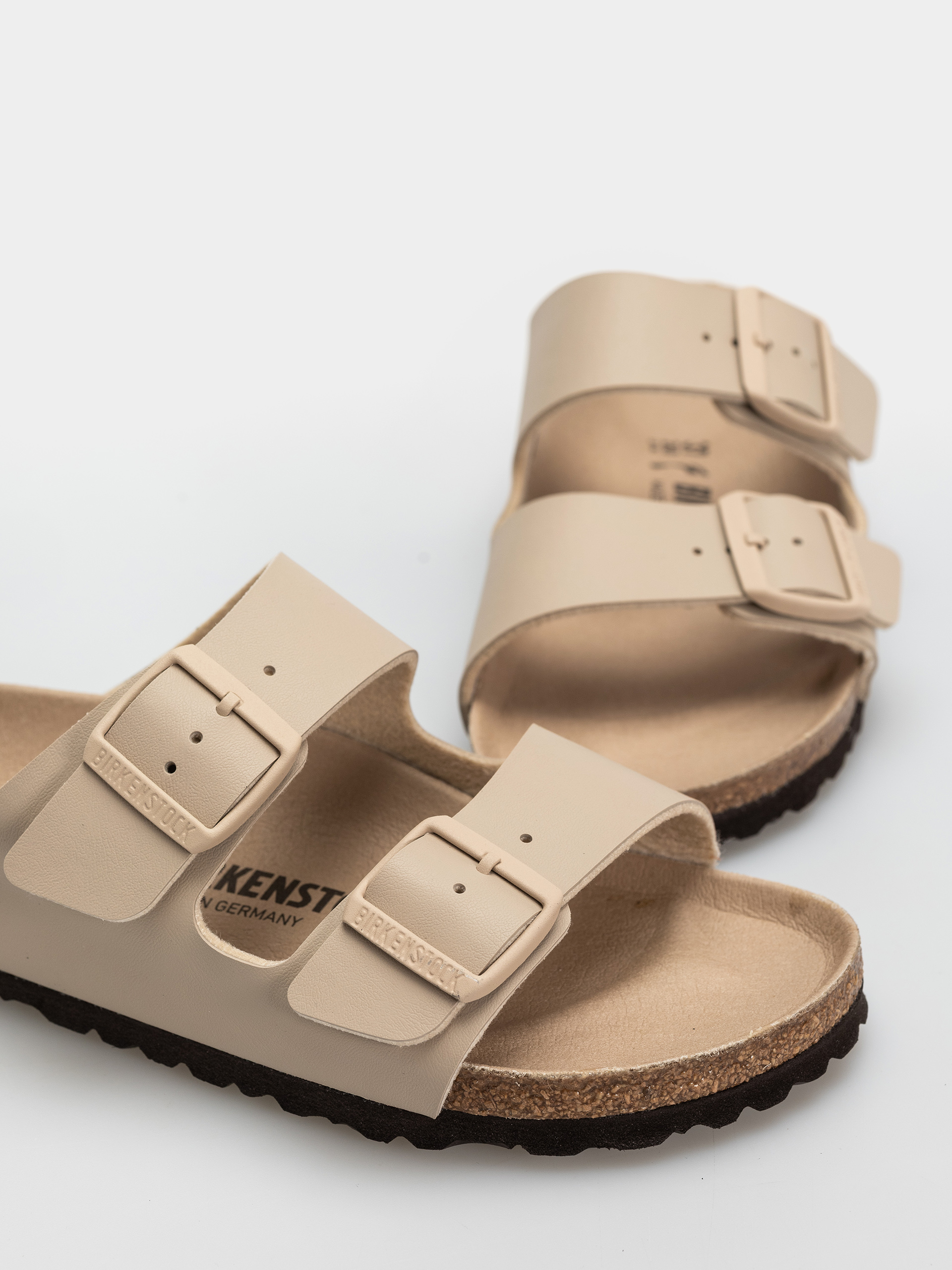 Birkenstock Arizona Birko Flor Narrow Flip Flops (triples sandcastle)