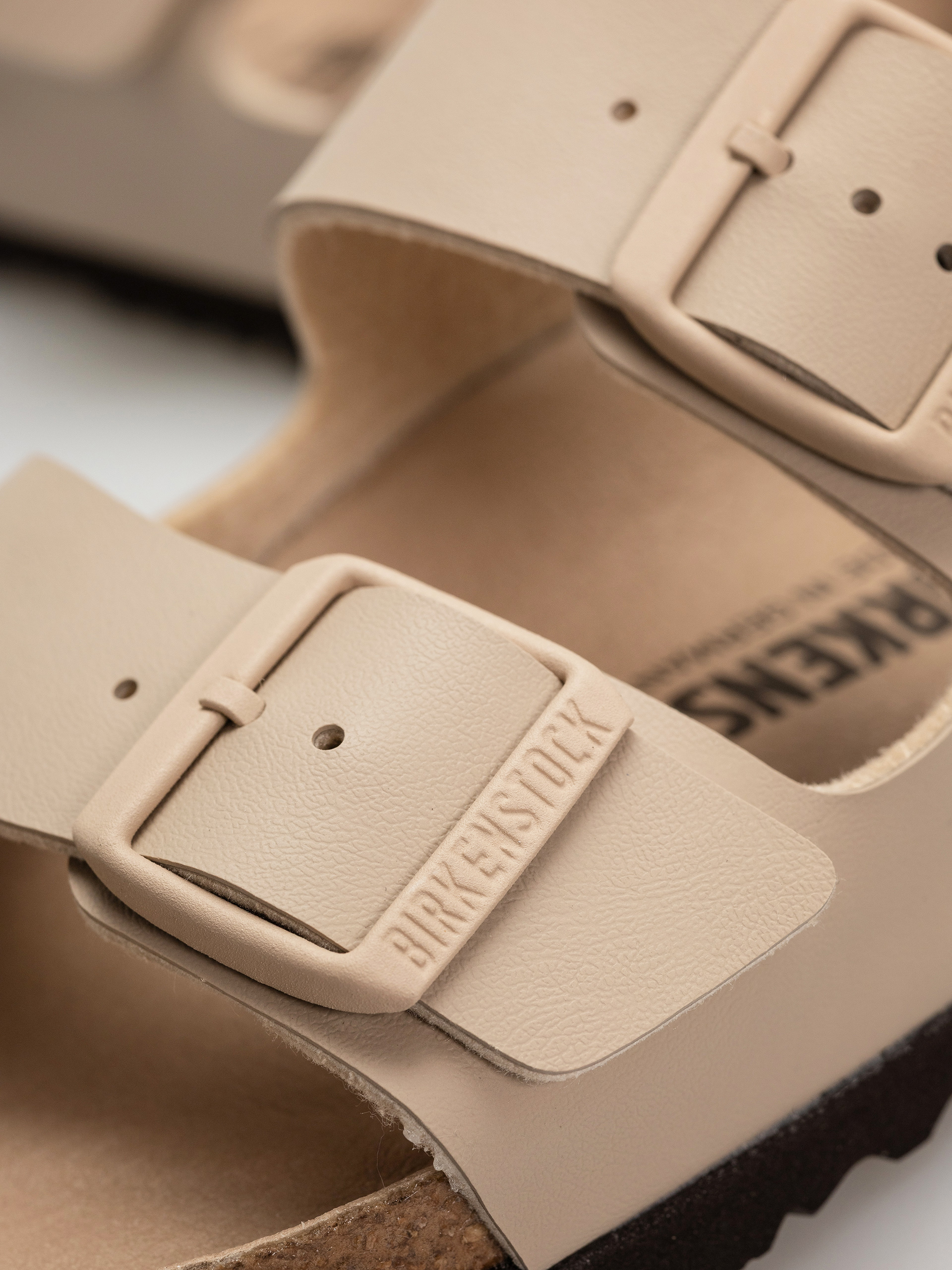 Birkenstock Arizona Birko Flor Narrow Flip Flops (triples sandcastle)