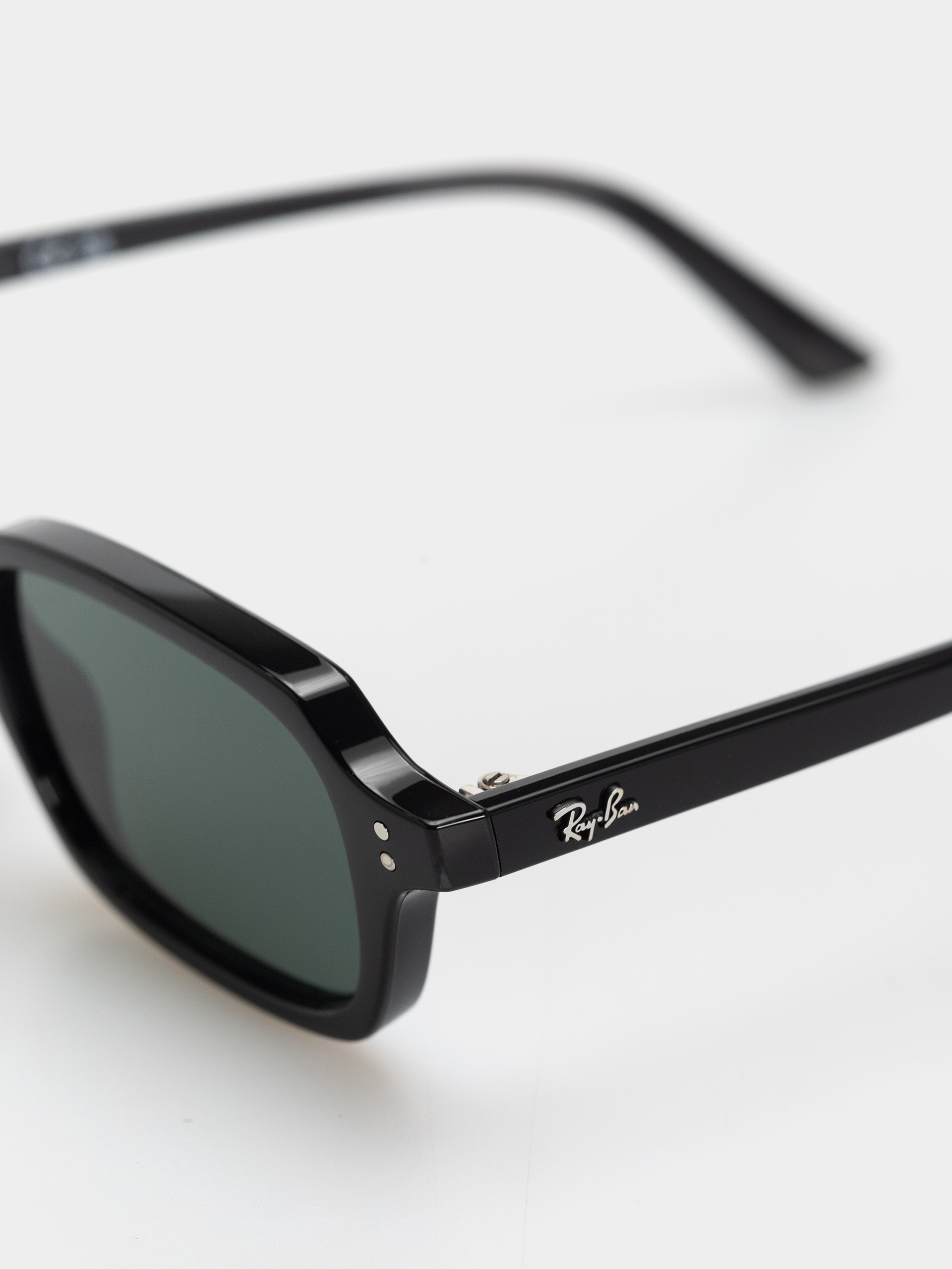 Ray-Ban Zuri Sunglasses (polerowany black/ciemnogreen)