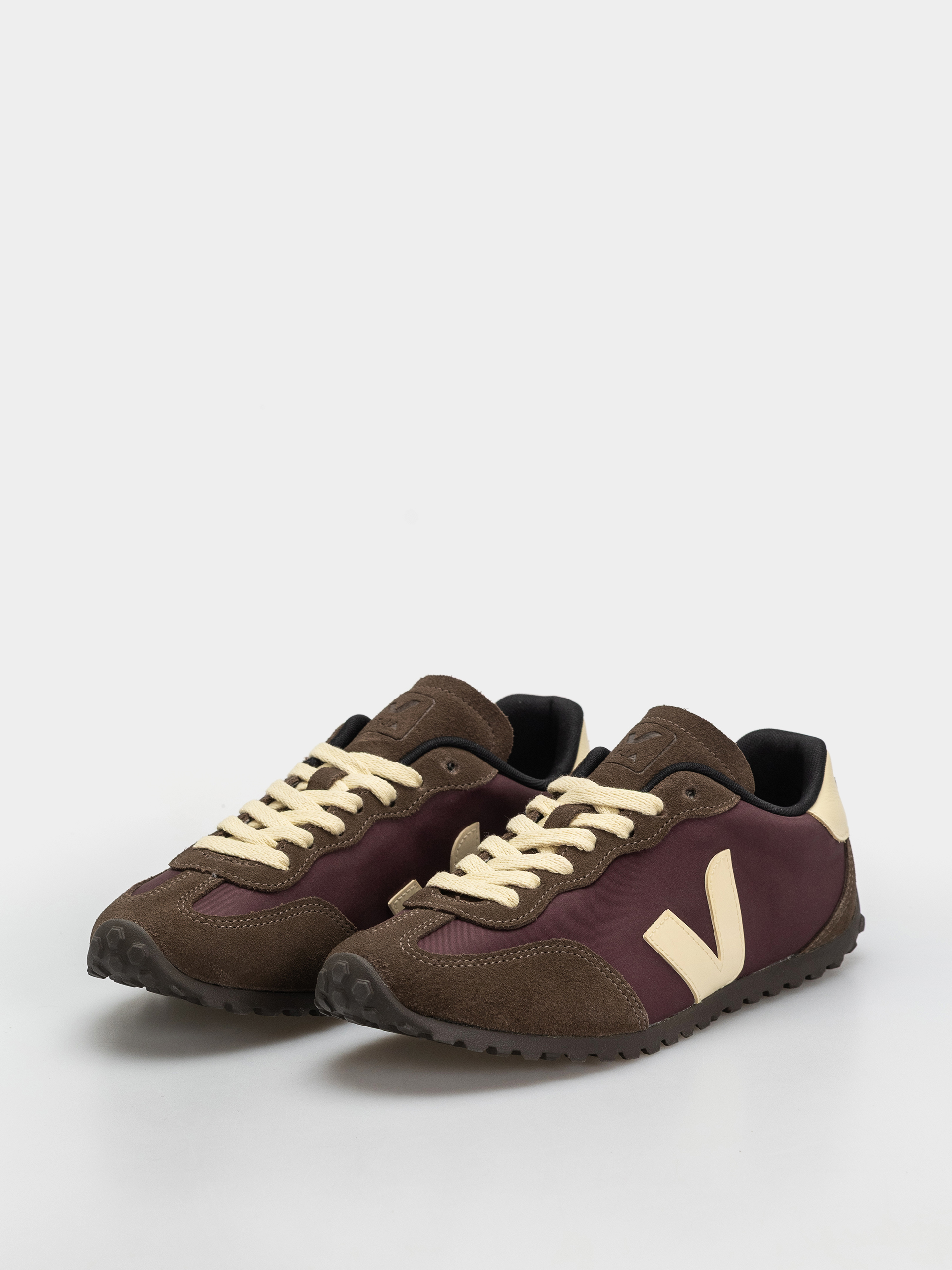 Veja Gt Wmn Shoes (amarante butter)