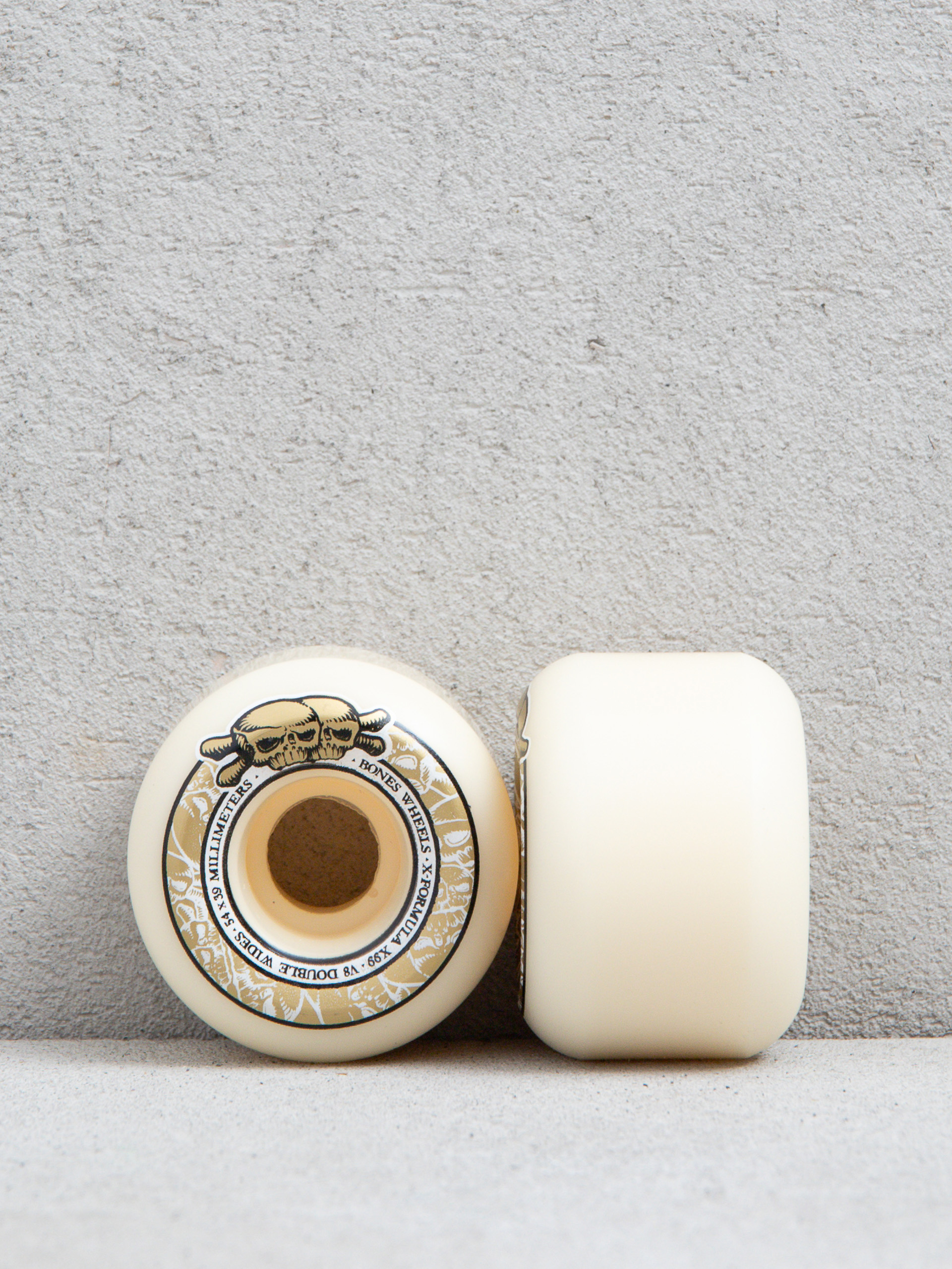 Bones X Formula V8 Double Wides Rollen