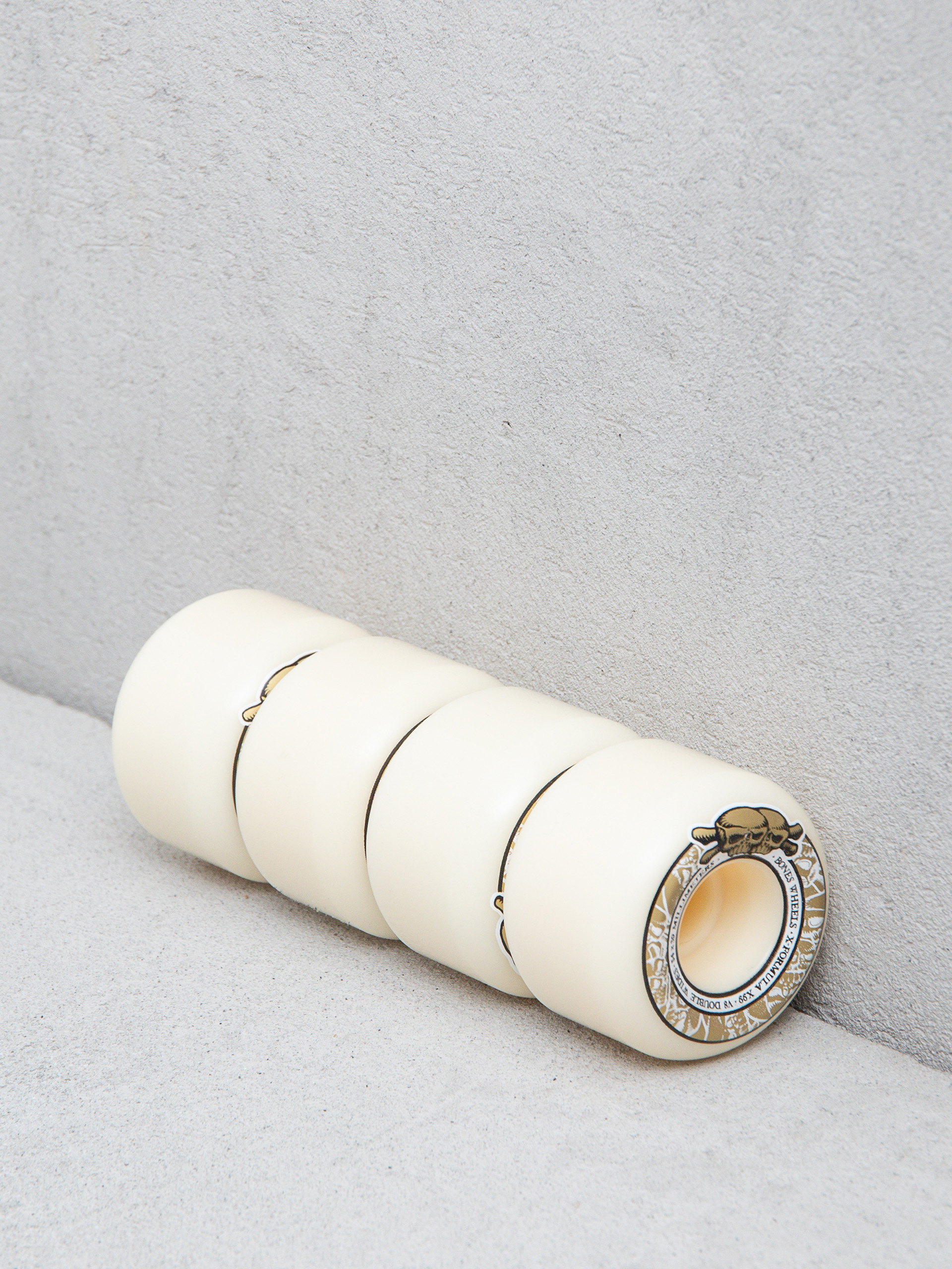 Bones X Formula V8 Double Wides Rollen (white)