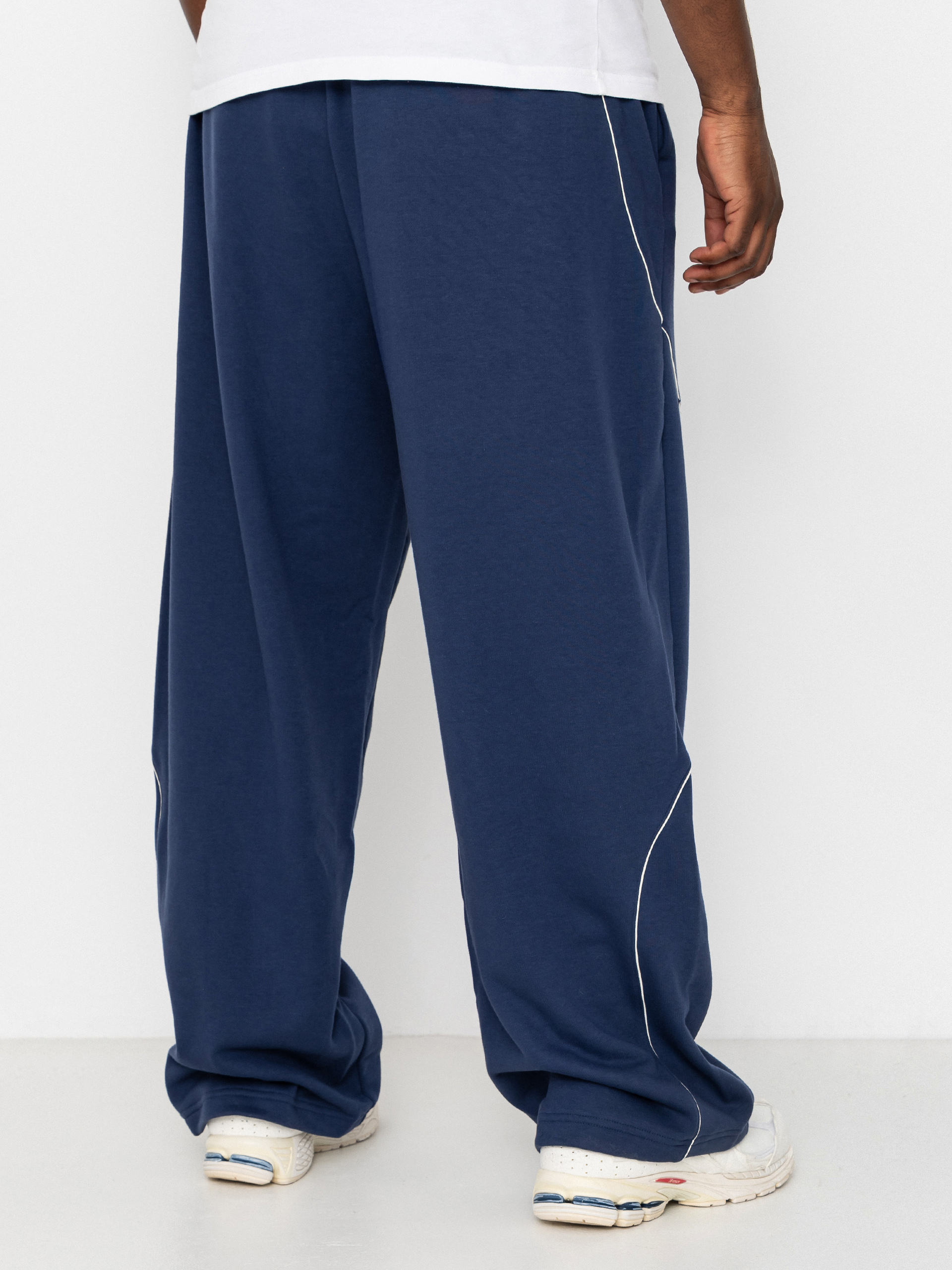 New Balance Trackside French Terry Pants (navy)