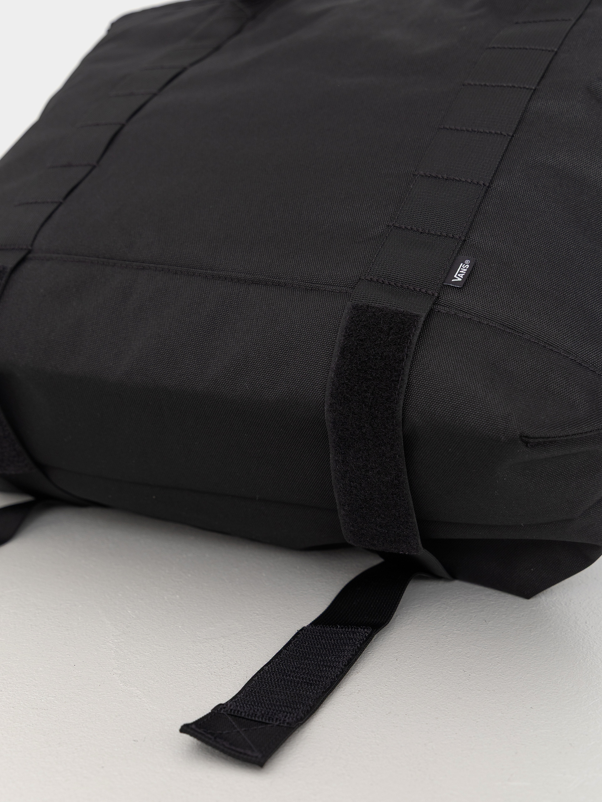 Vans Pergs 2.0 Commuter Tote Bag (black)
