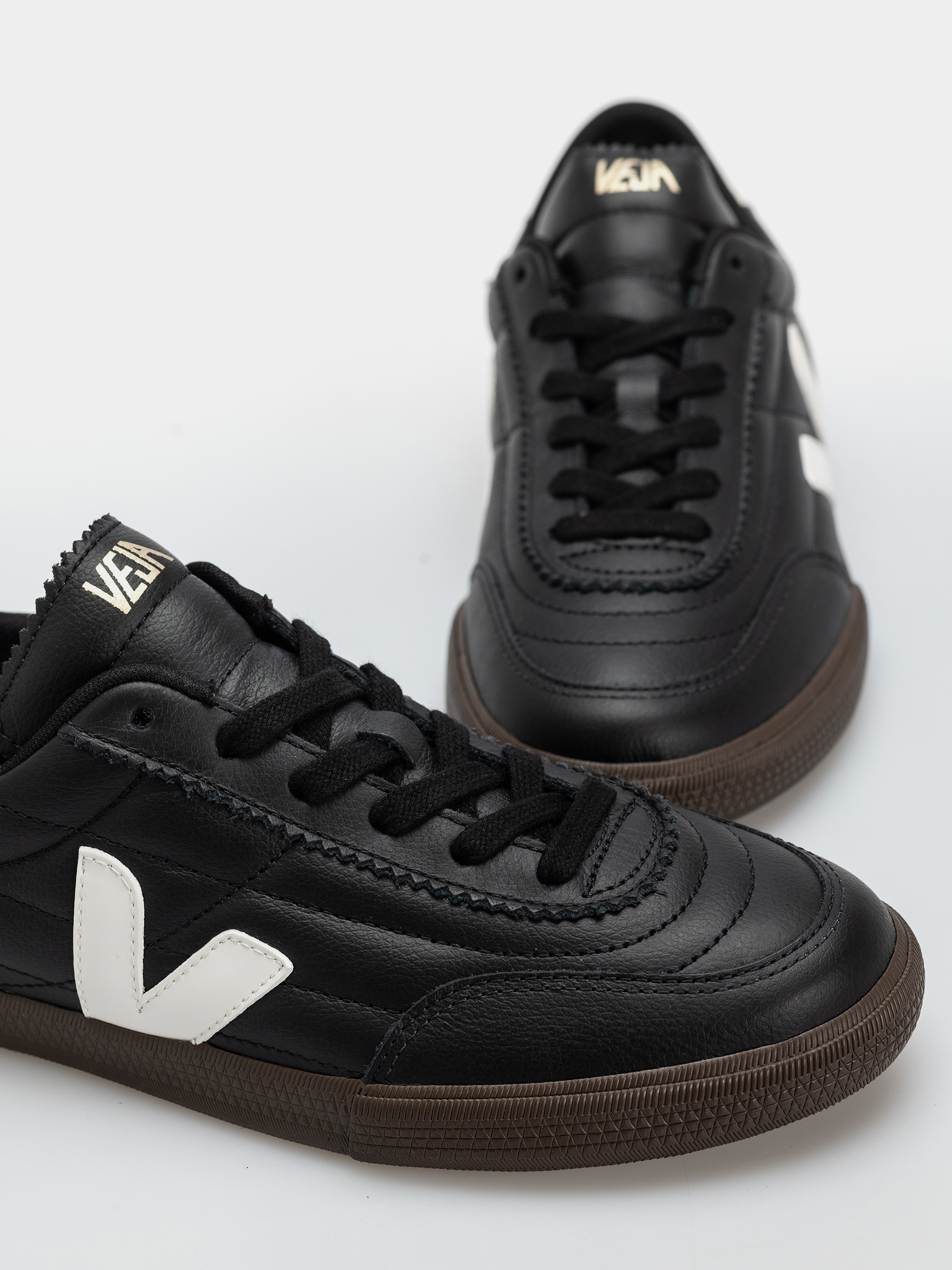 Veja Shoes Panenka Wmn (black white)