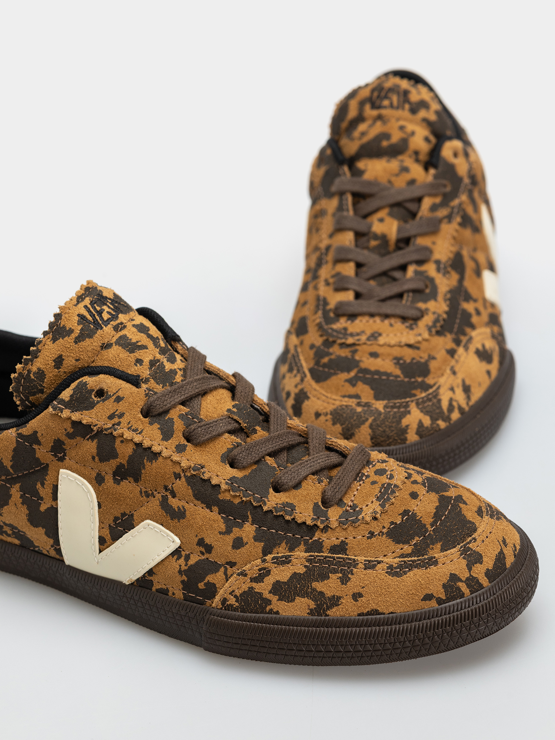 Veja Shoes Panenka Wmn (camel wild country)