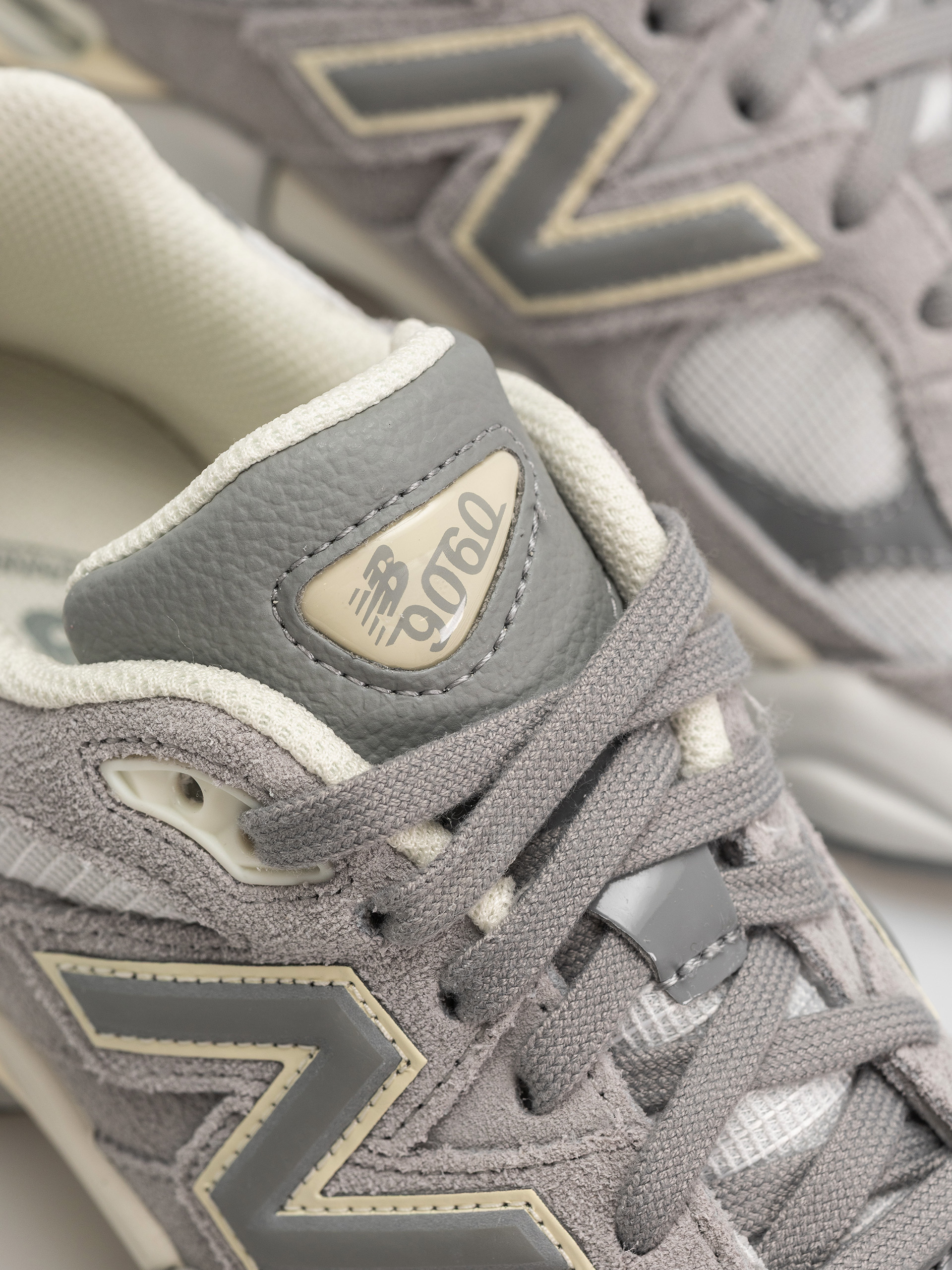 New Balance 9060 Shoes (angora/reflection)