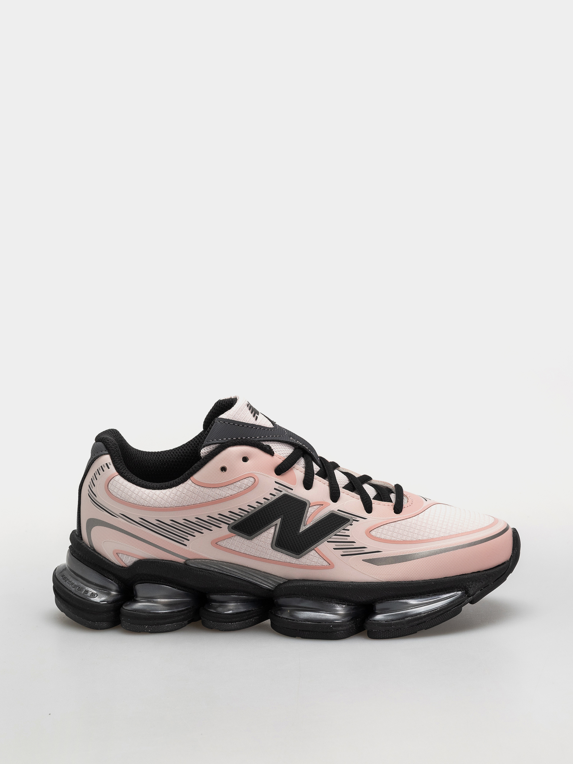 New Balance 2000 Shoes (pink granite/pink chalk/black)